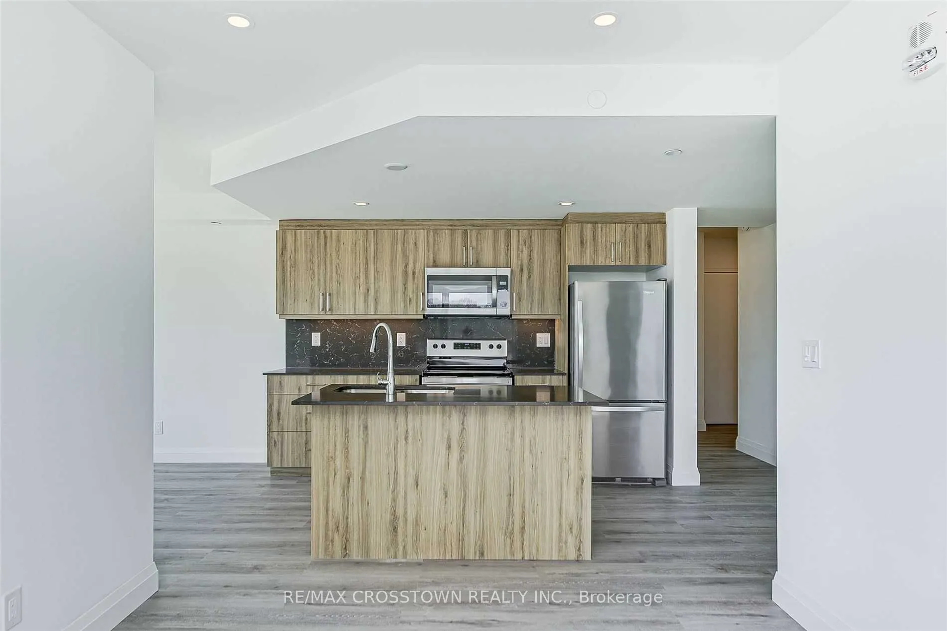 58 LAKESIDE Terrace, #712