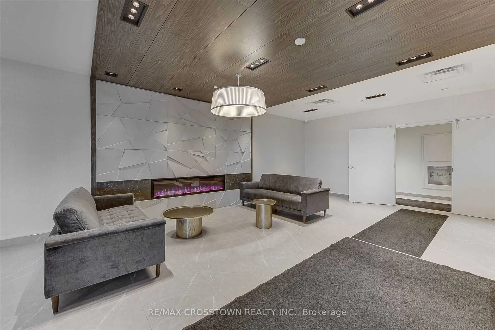 58 LAKESIDE Terrace, #712