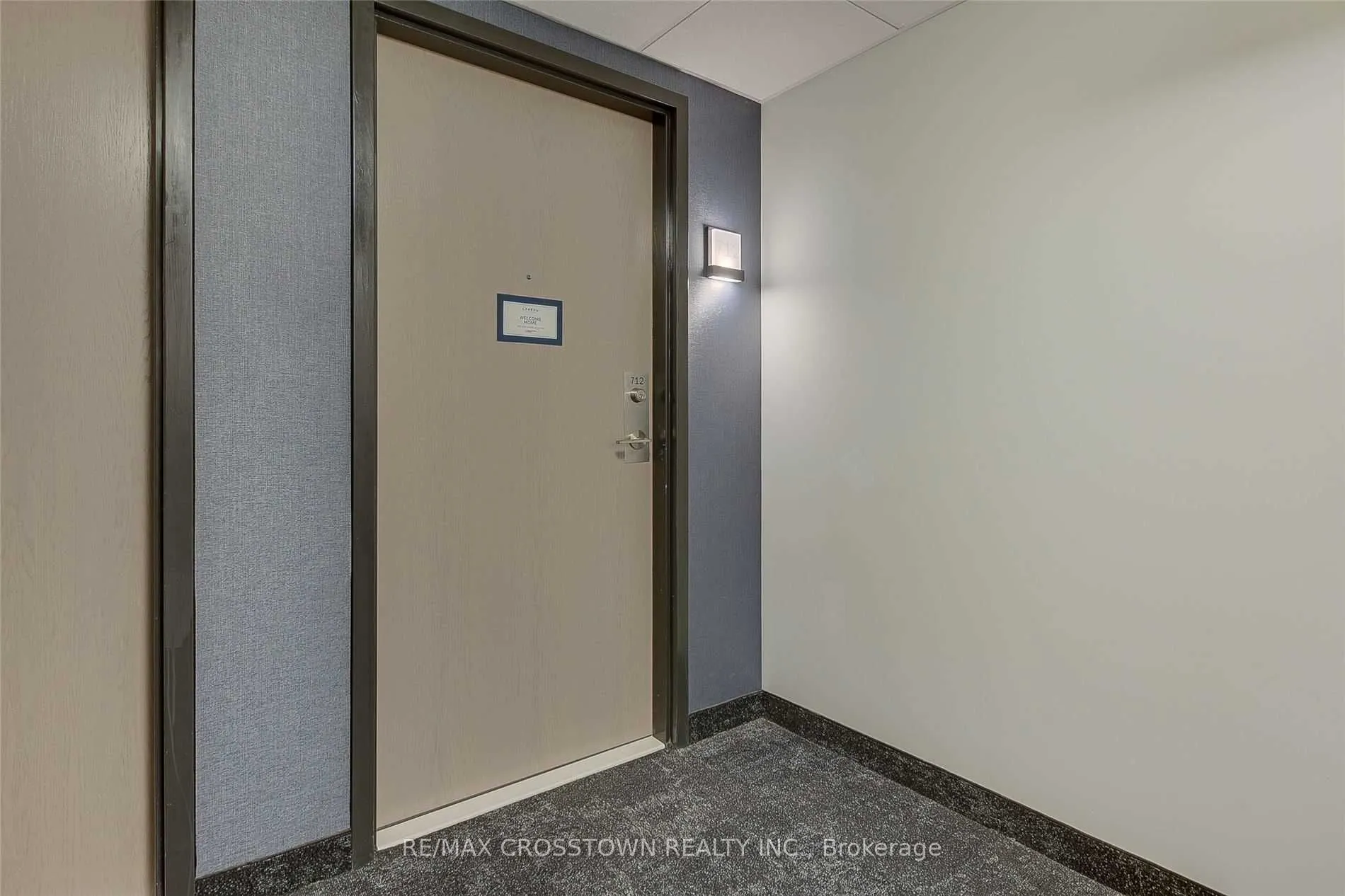 58 LAKESIDE Terrace, #712