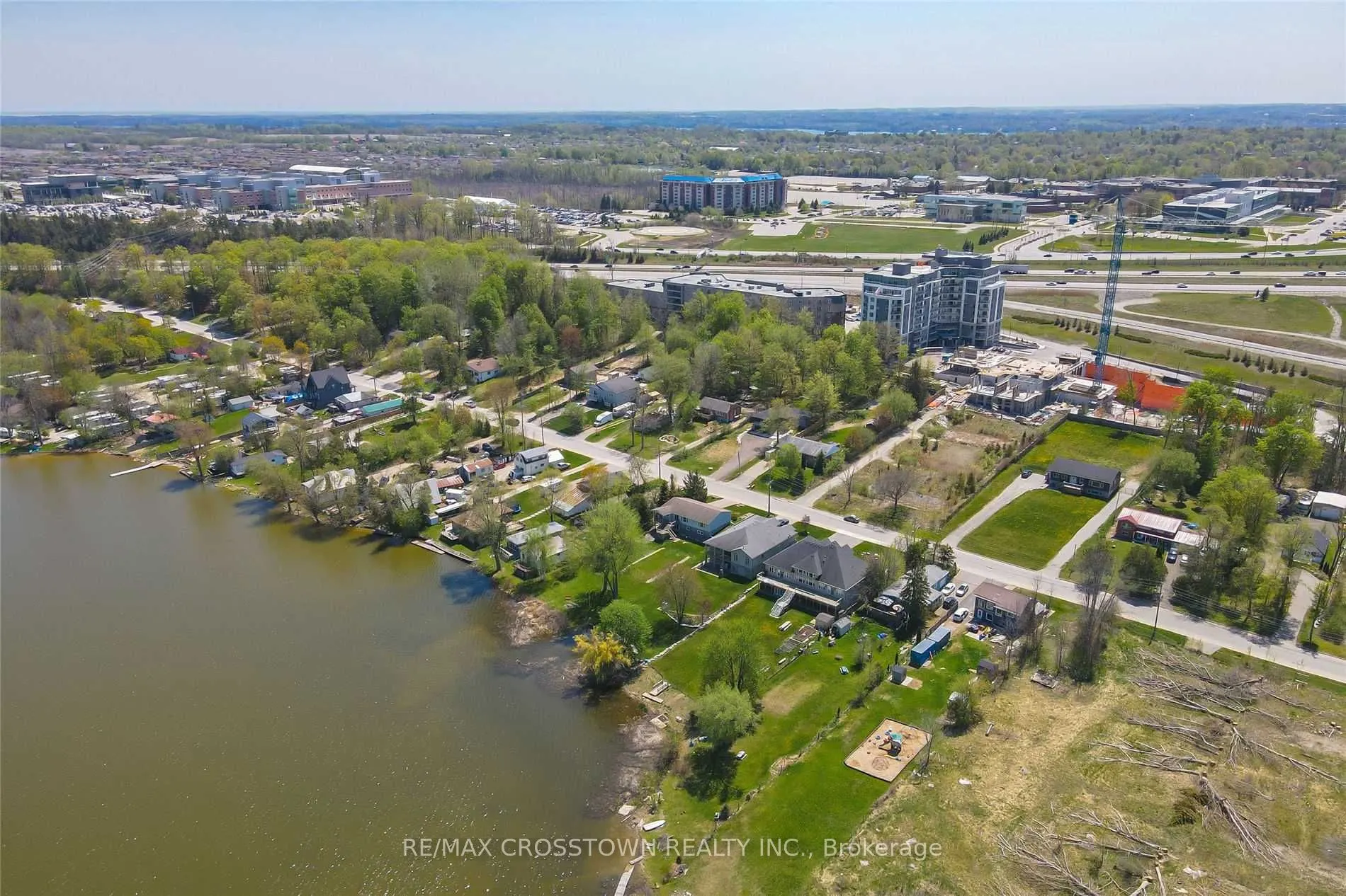 58 LAKESIDE Terrace, #712
