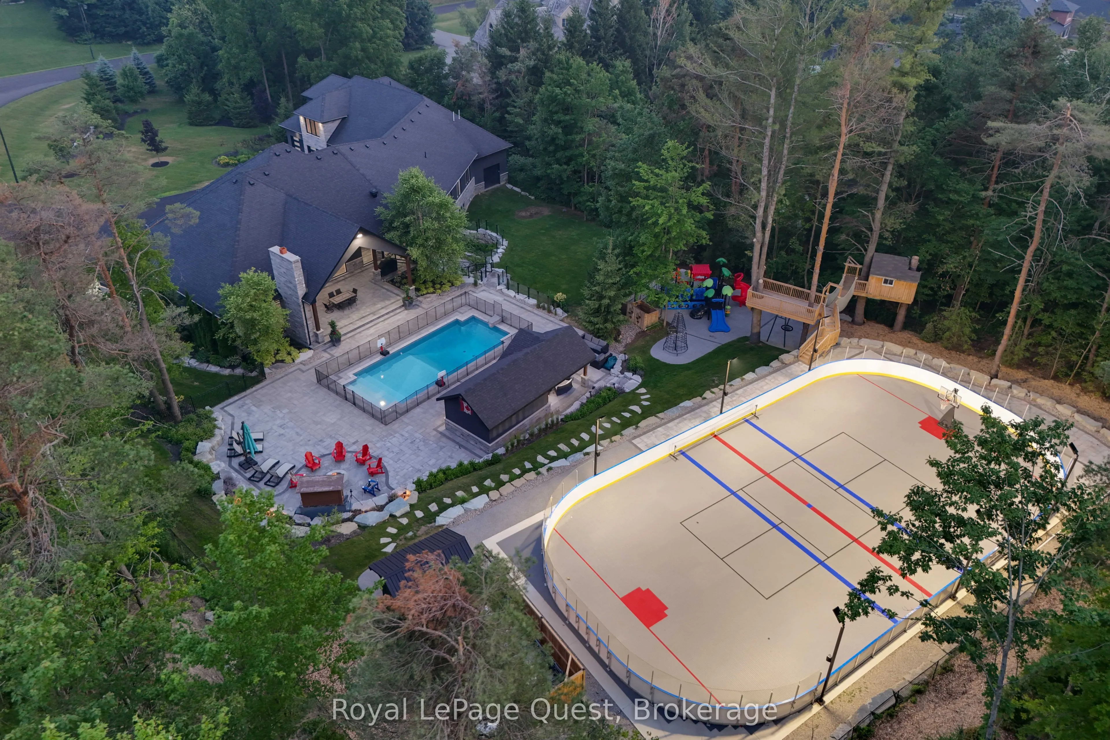 8 Midves Court