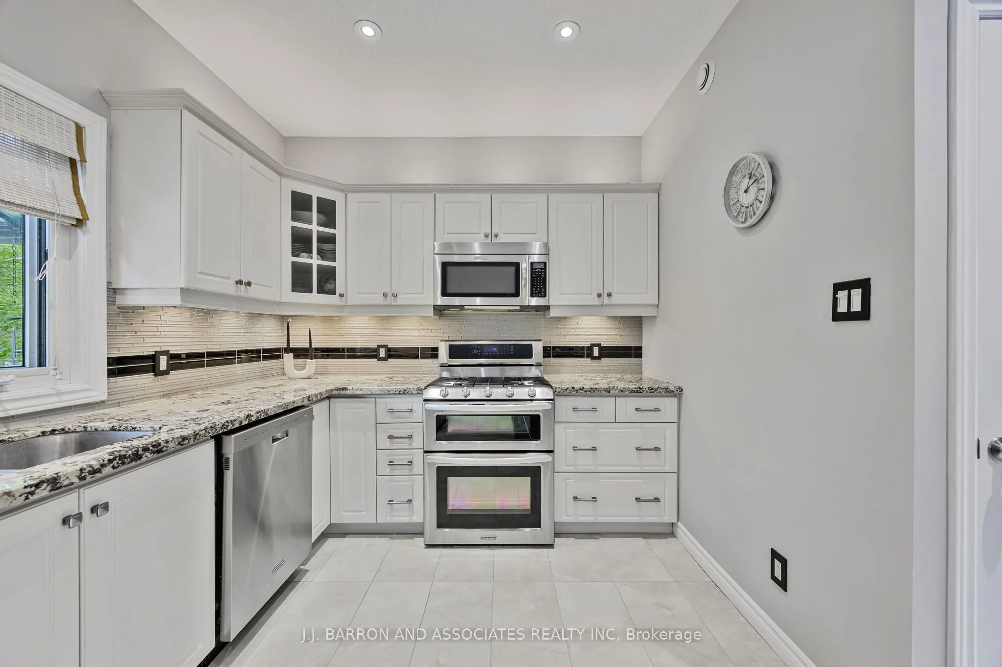 22 Bachly Avenue