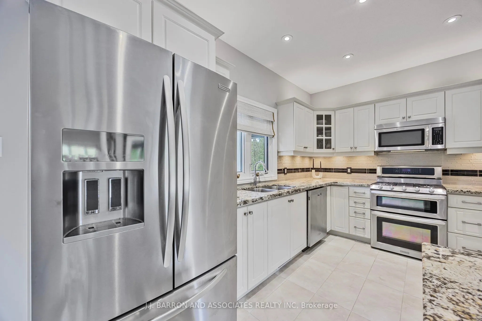 22 Bachly Avenue