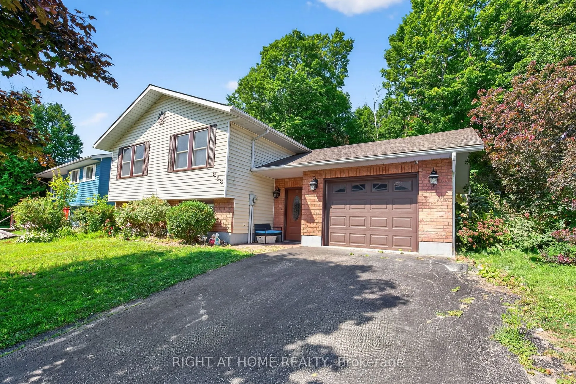 813 Birchwood Drive