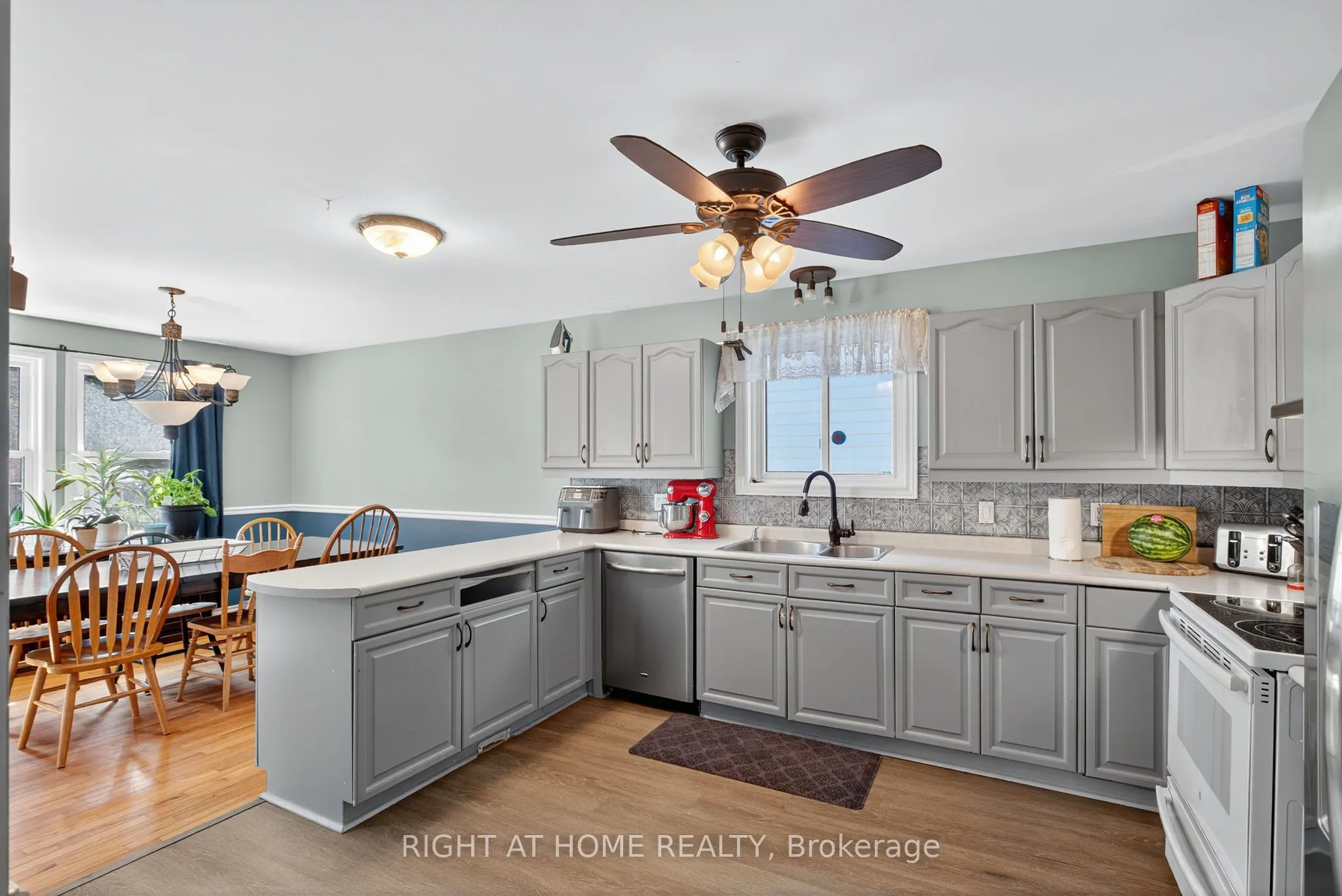 813 Birchwood Drive