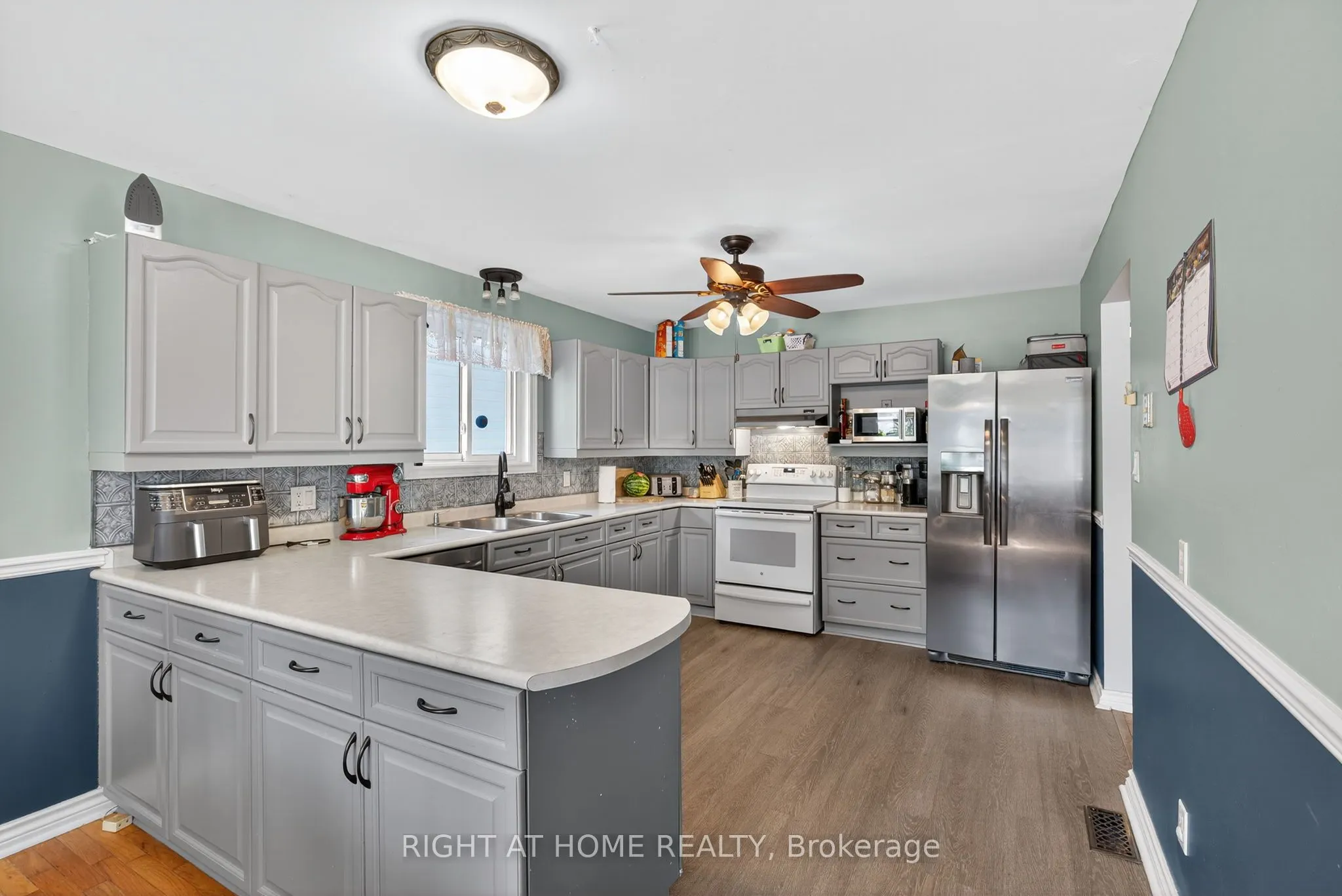 813 Birchwood Drive