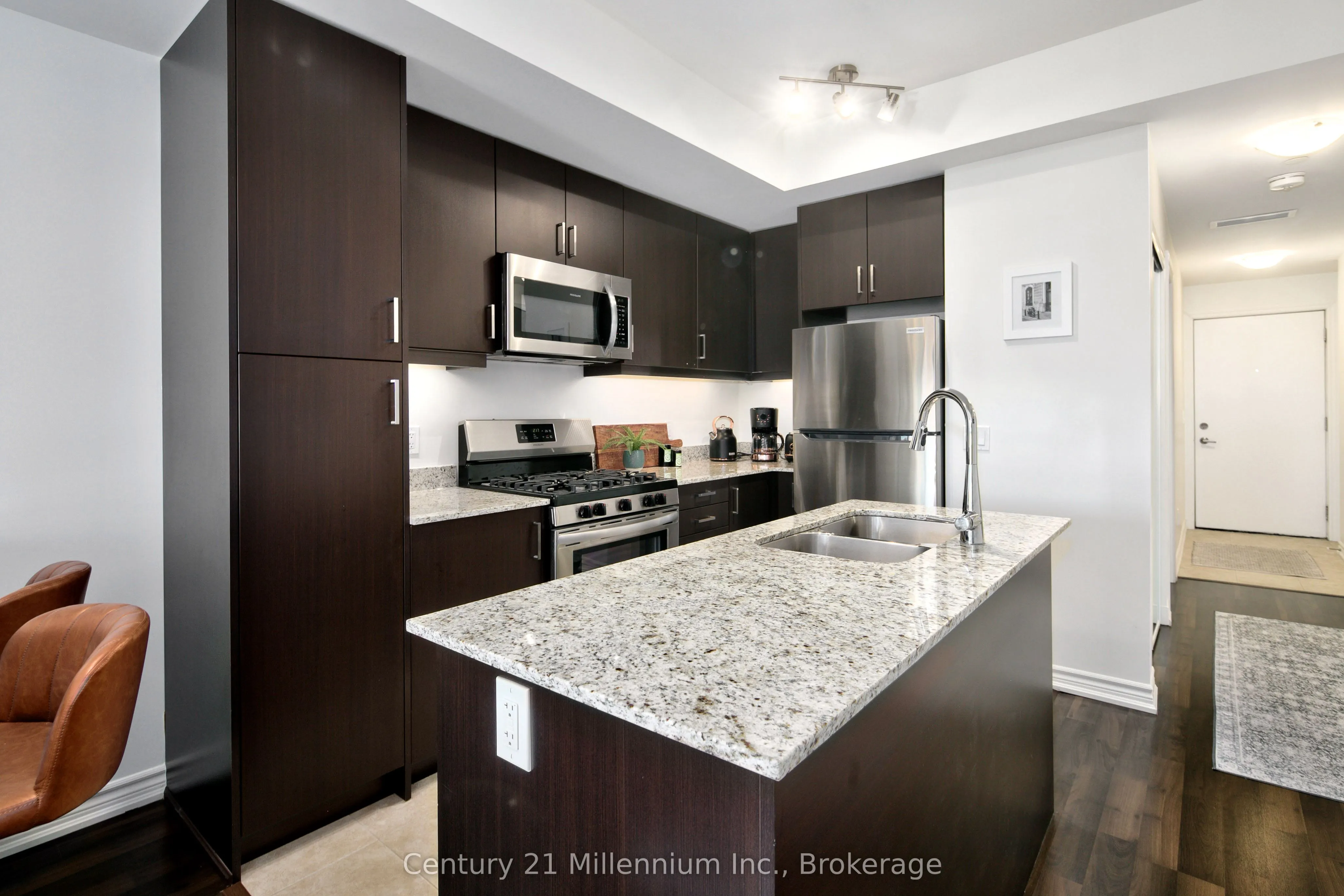 17 Spooner Crescent, #205