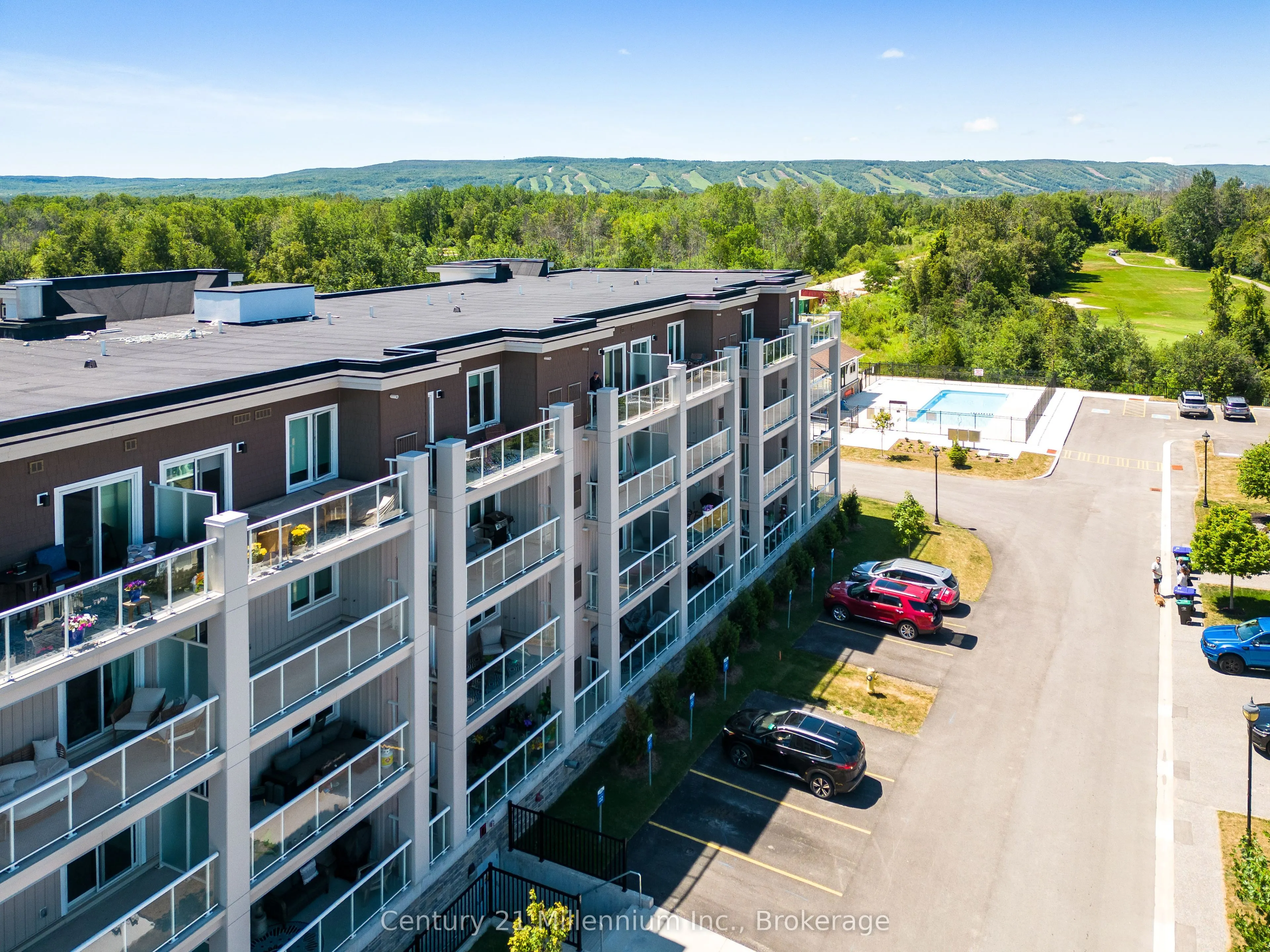 17 Spooner Crescent, #205