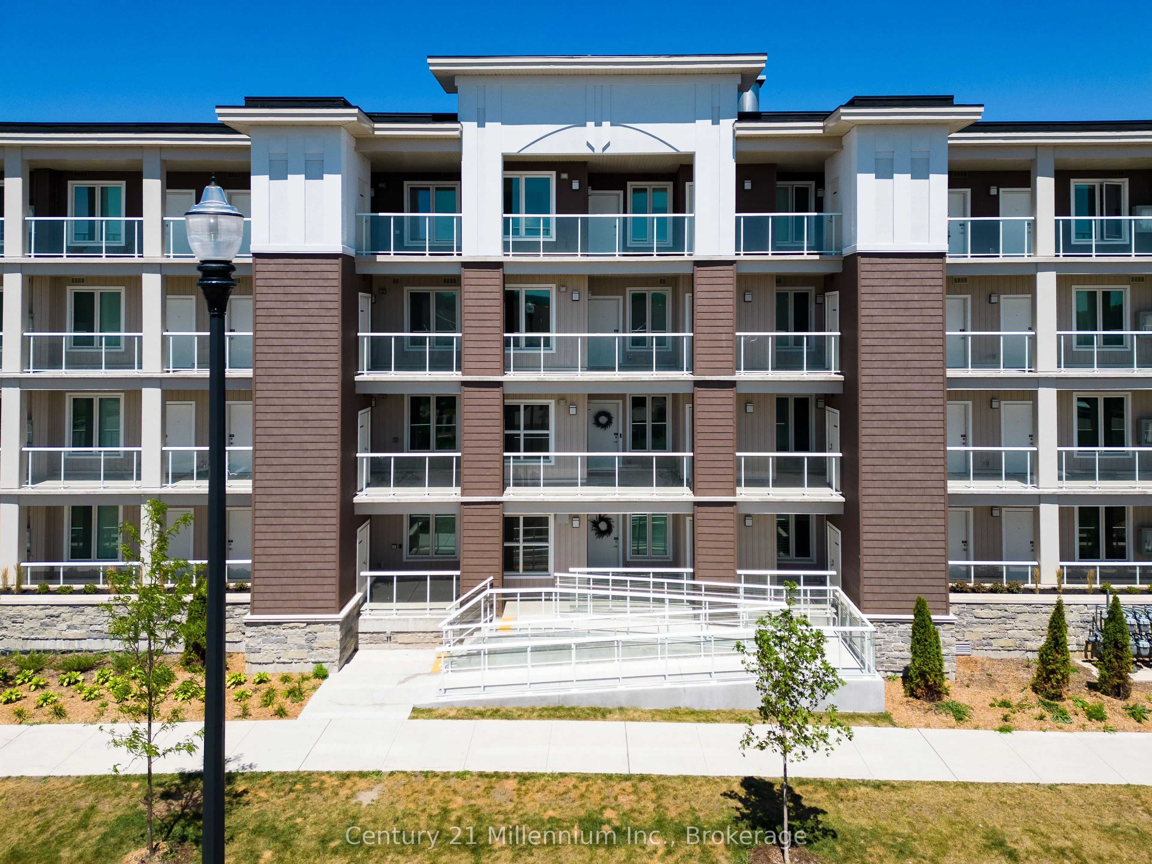 17 Spooner Crescent, #205