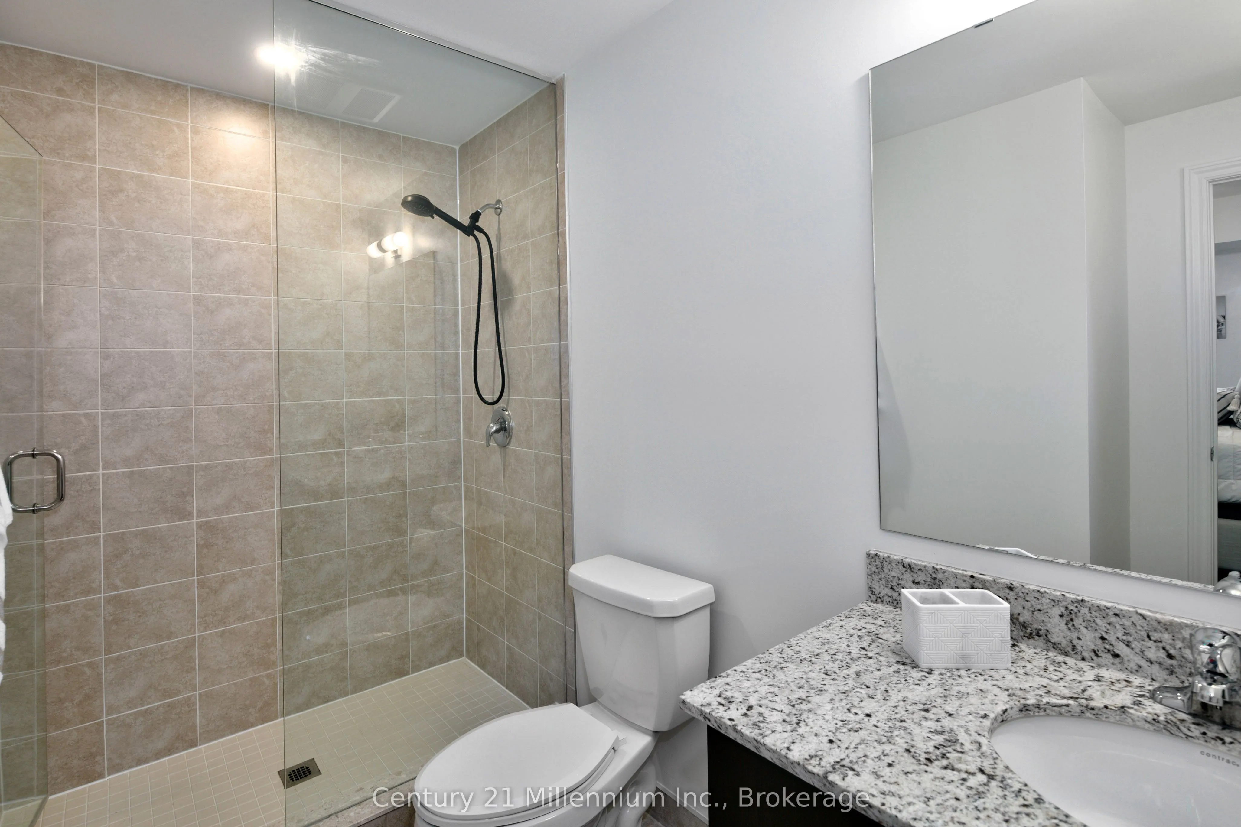 17 Spooner Crescent, #205
