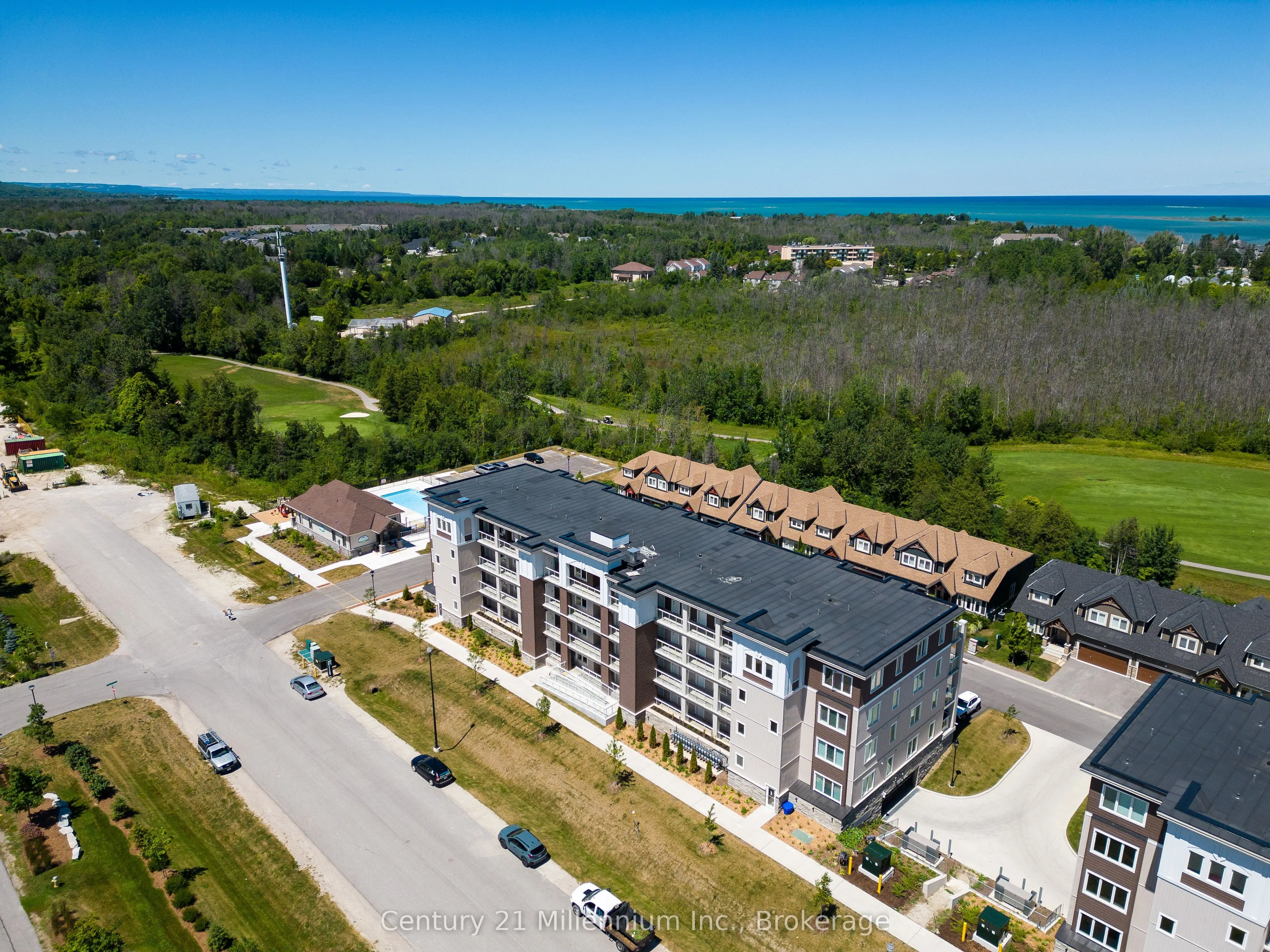 17 Spooner Crescent, #205