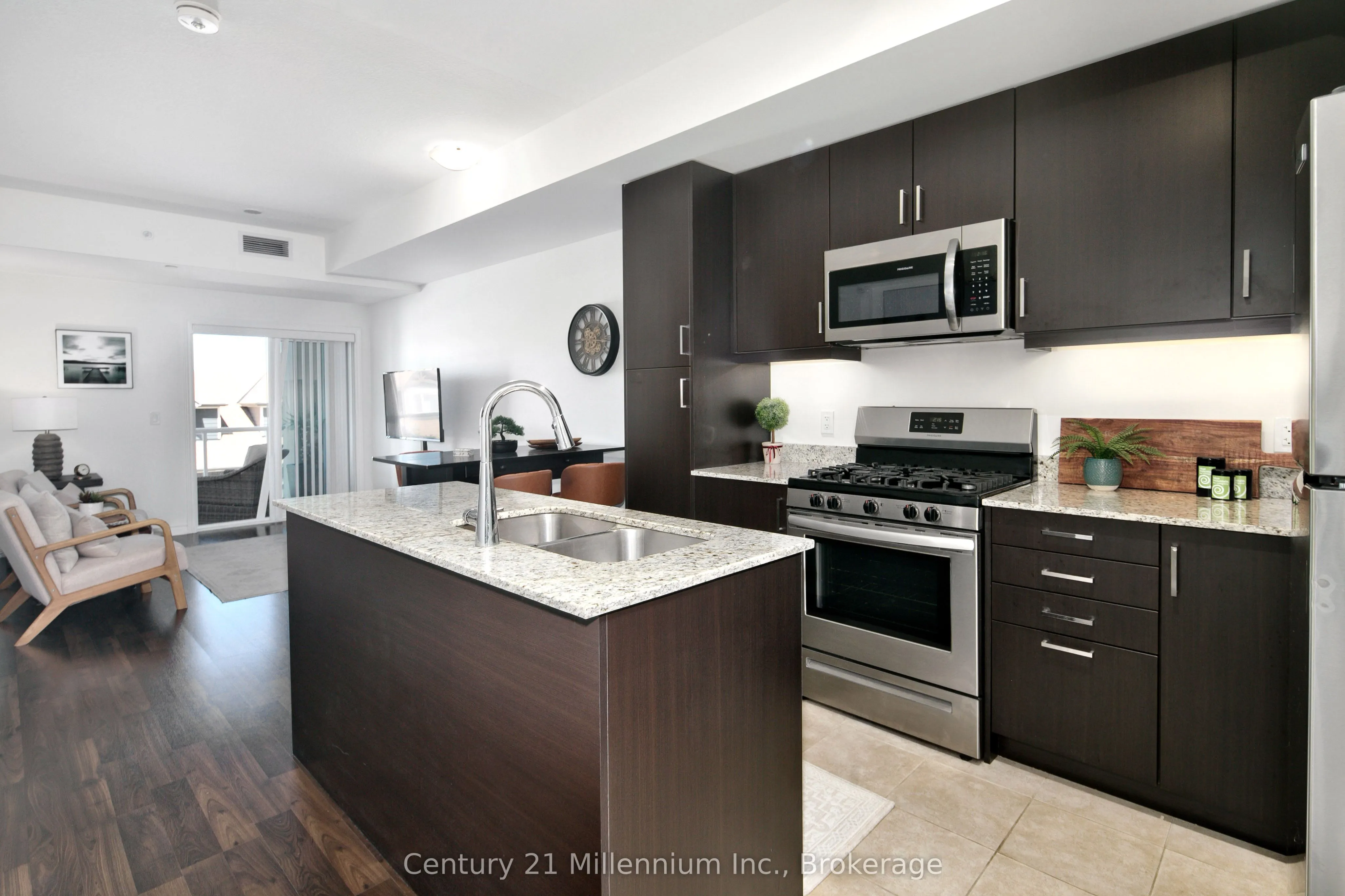 17 Spooner Crescent, #205