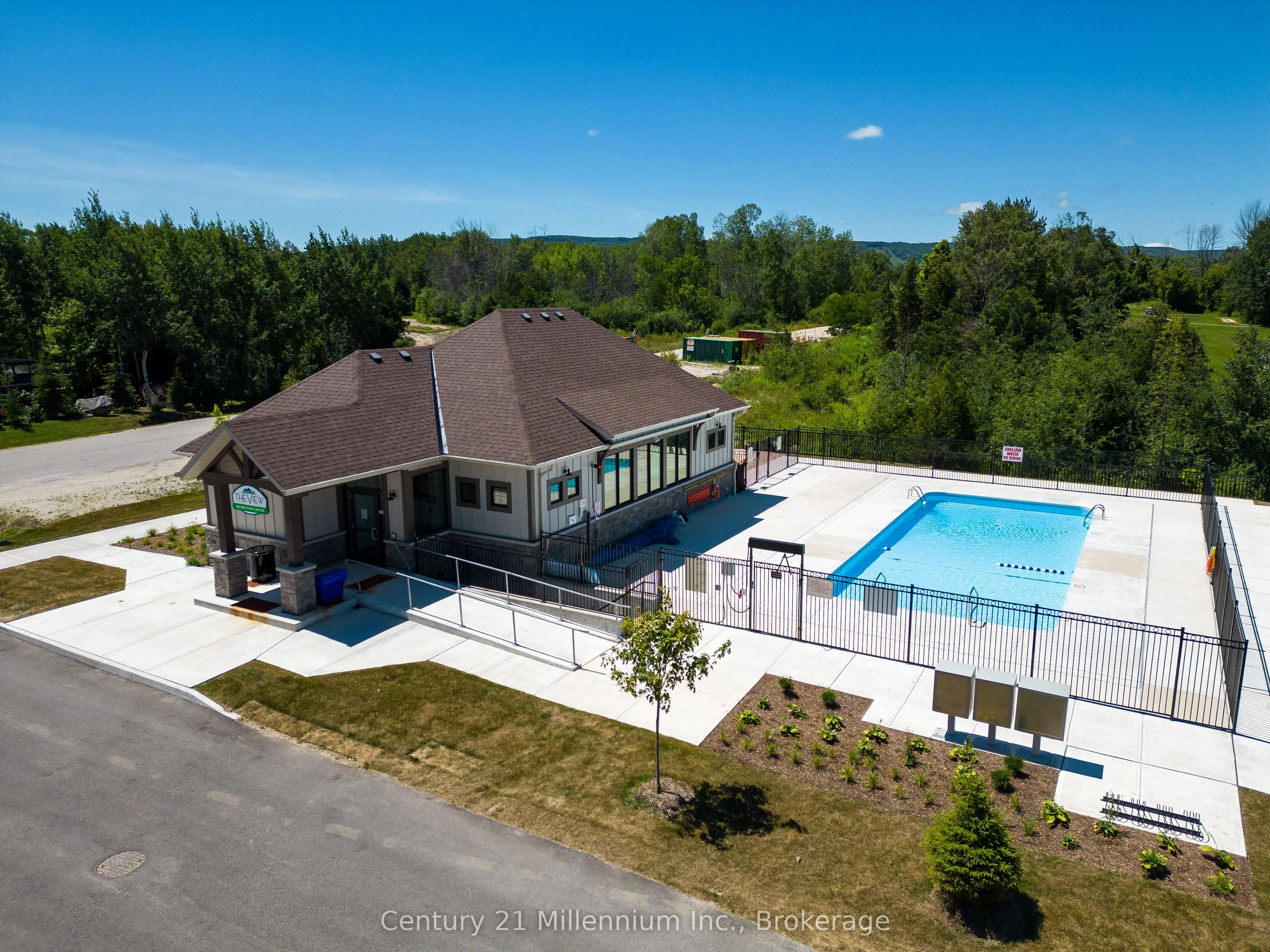 17 Spooner Crescent, #205