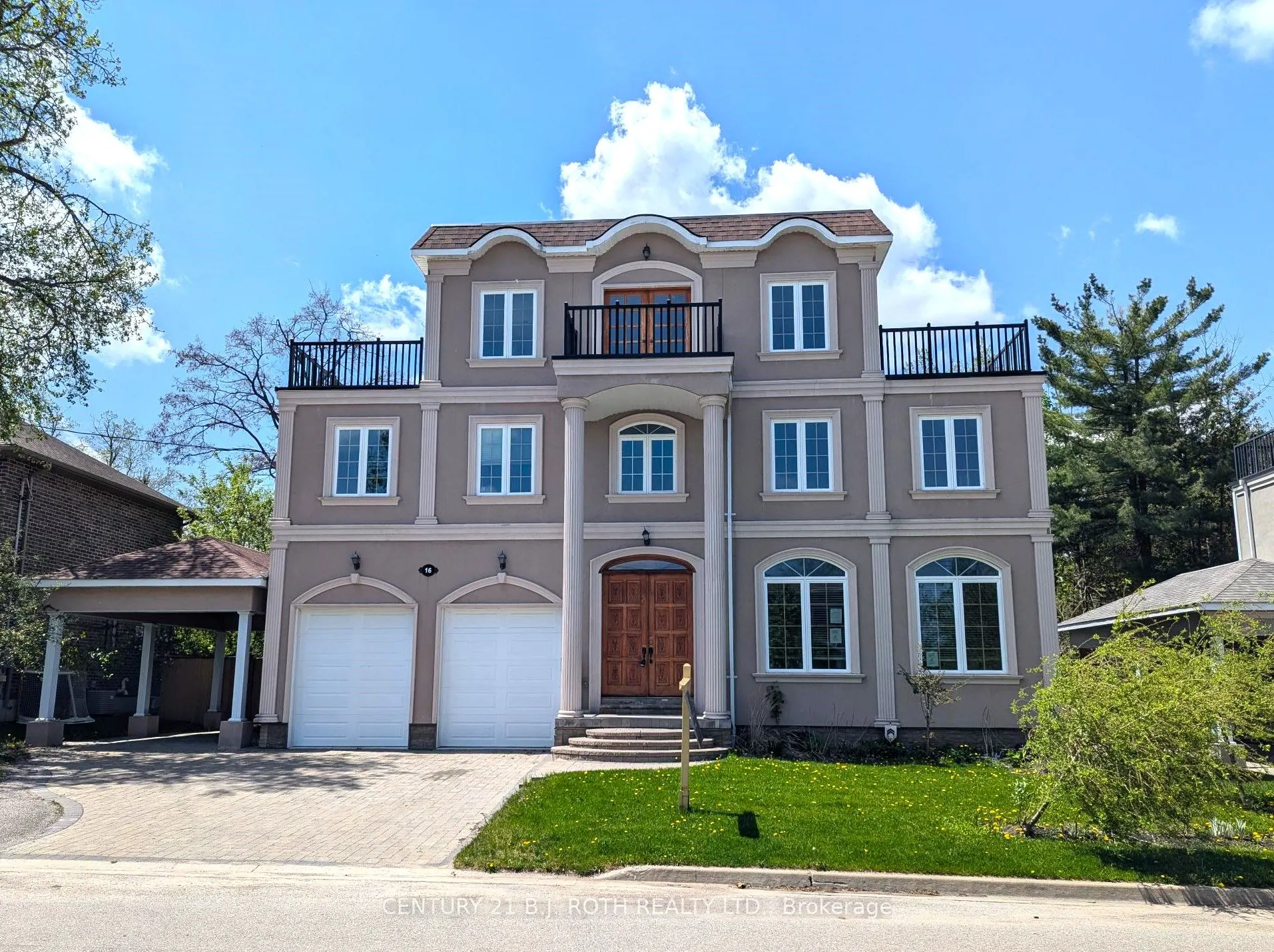 16 GRAY Lane