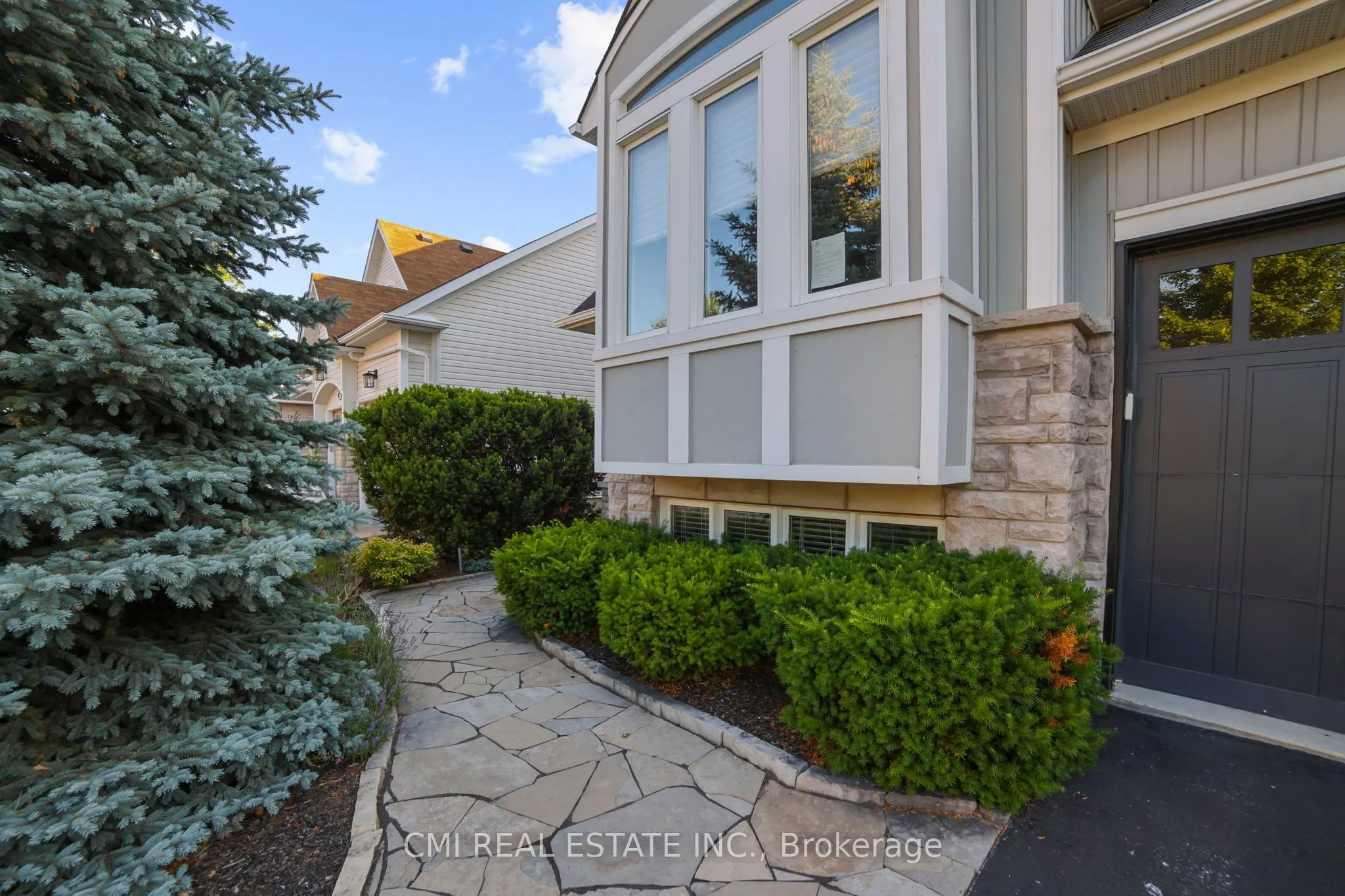 77 Waterview Road