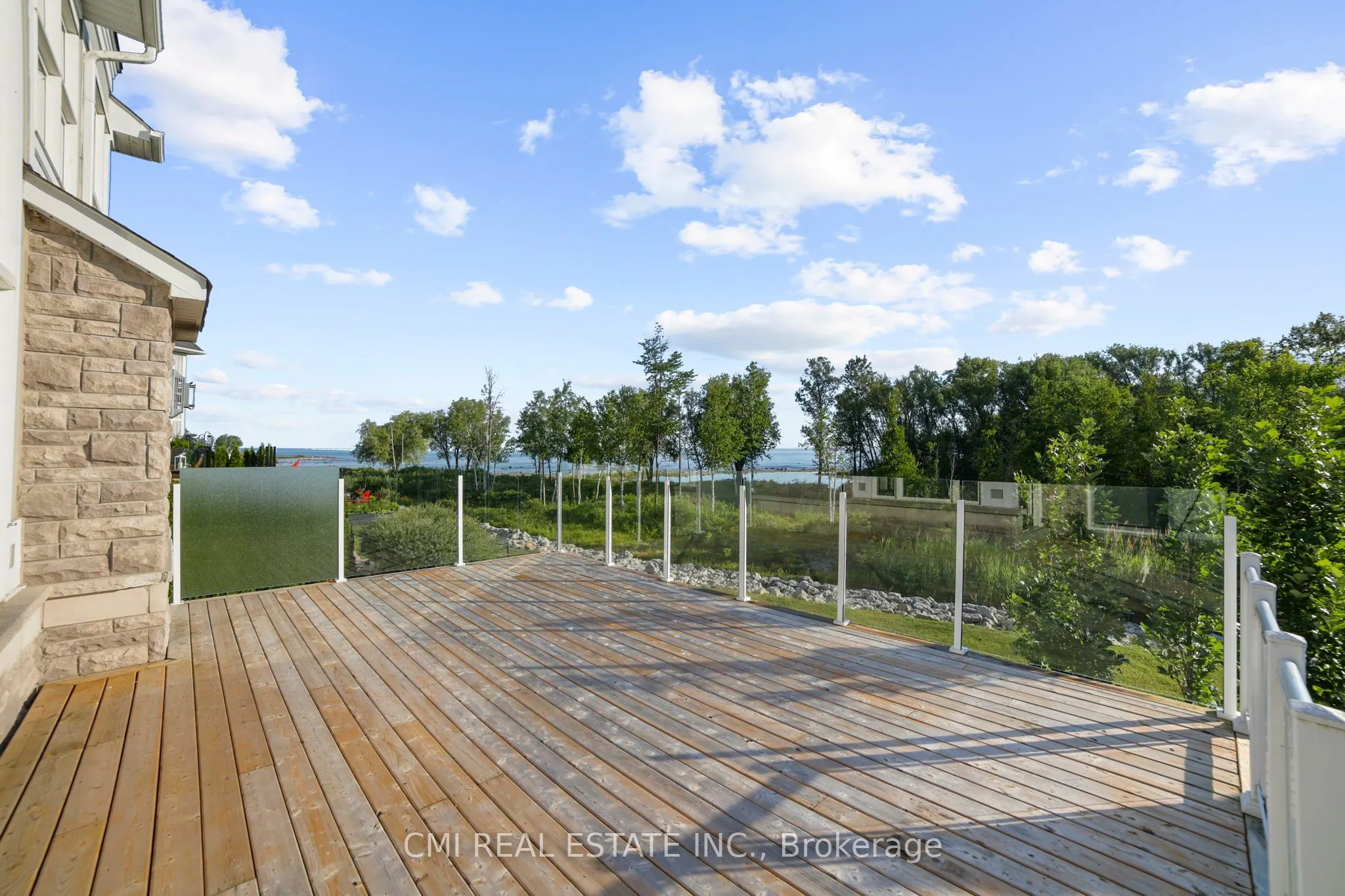 77 Waterview Road