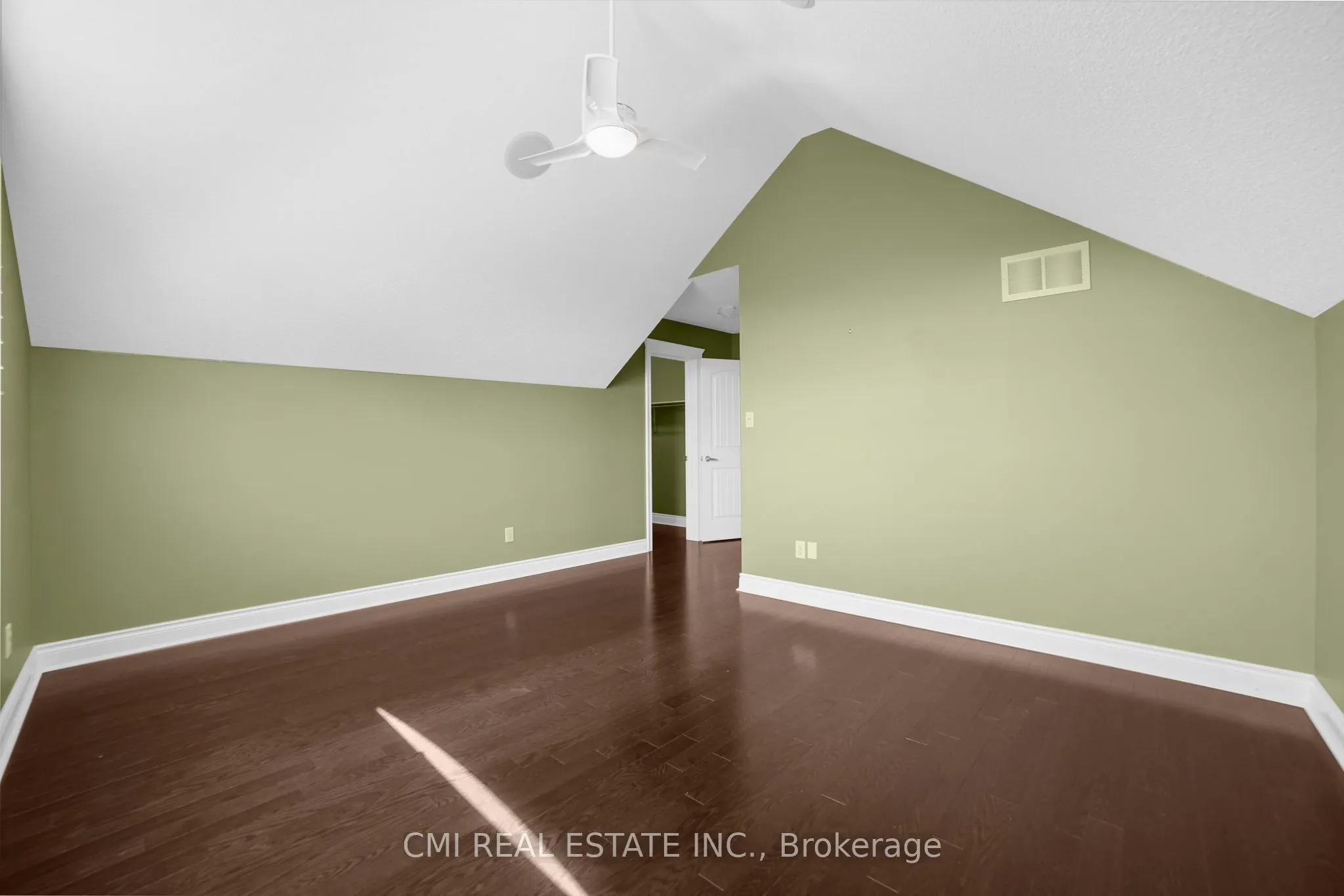 77 Waterview Road