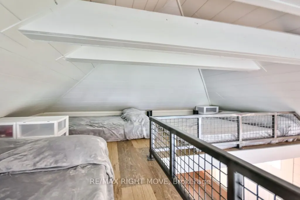 4458 Plum Point Road