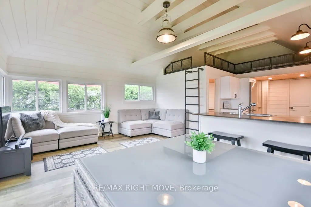 4458 Plum Point Road