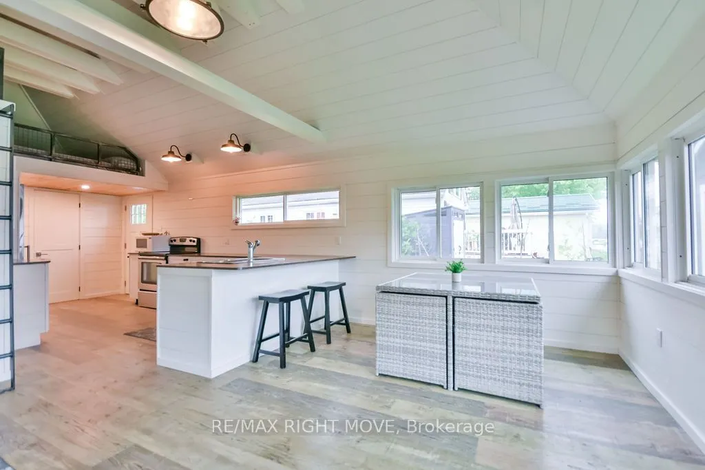 4458 Plum Point Road