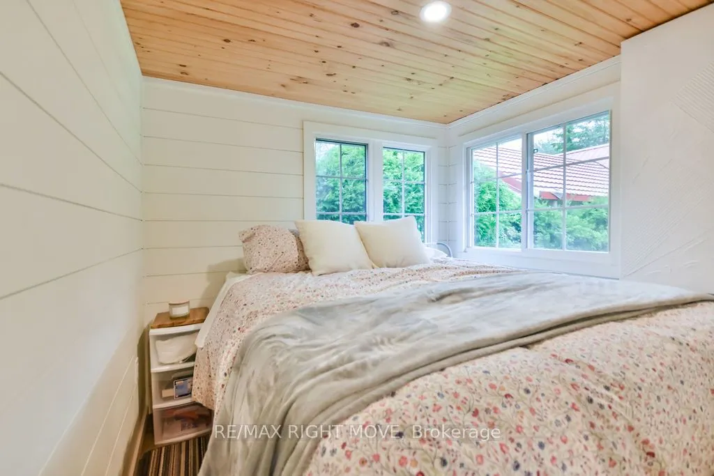 4458 Plum Point Road