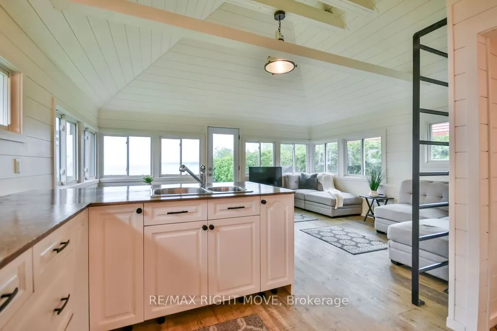 4458 Plum Point Road