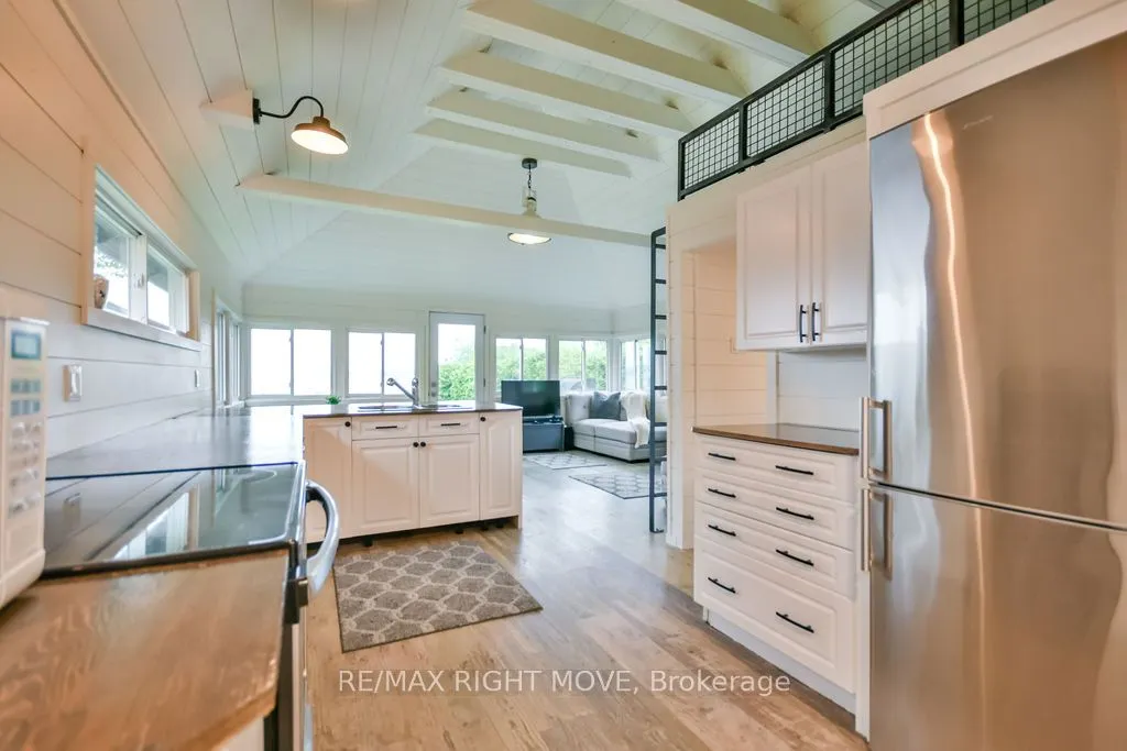 4458 Plum Point Road