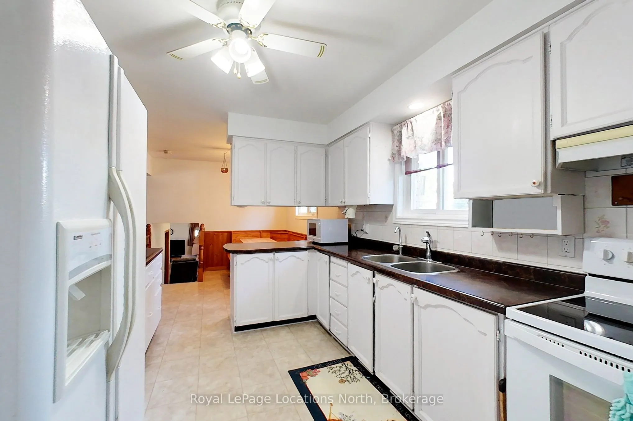 221 John Street E