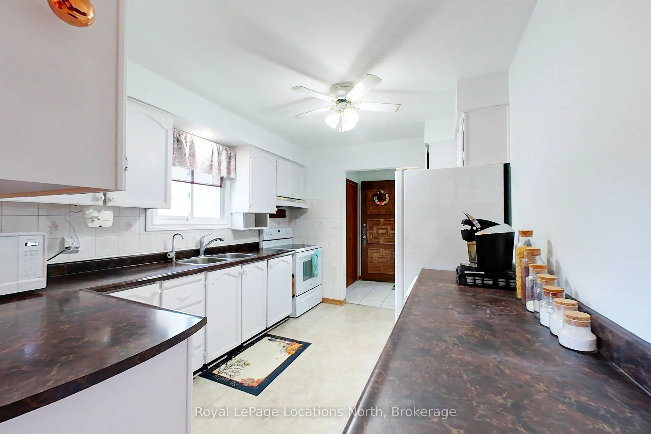 221 John Street E