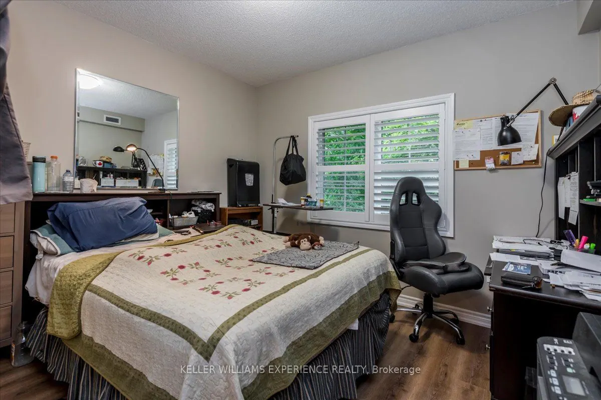 41 Ferndale Drive S, #102