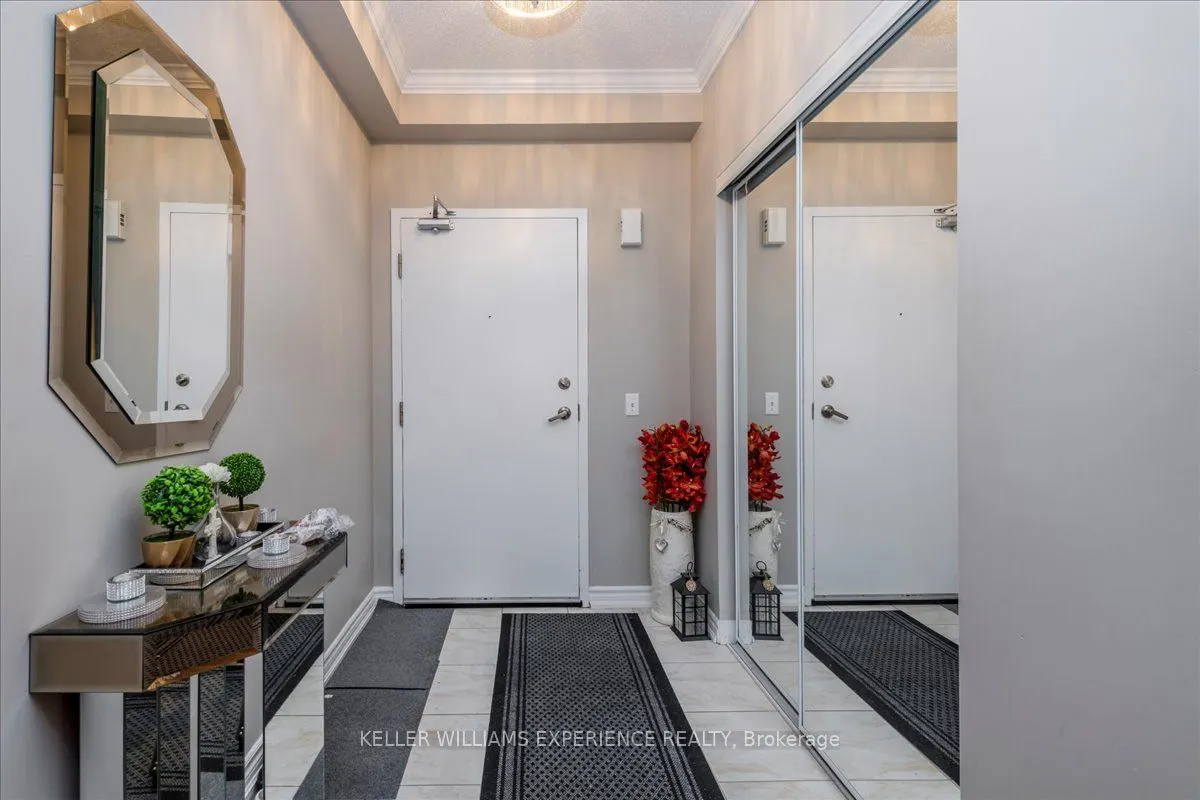 41 Ferndale Drive S, #102