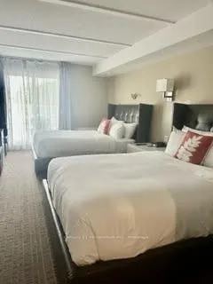 9 Harbour Street E, #3210-3212
