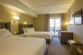 9 Harbour Street E, #3210-3212