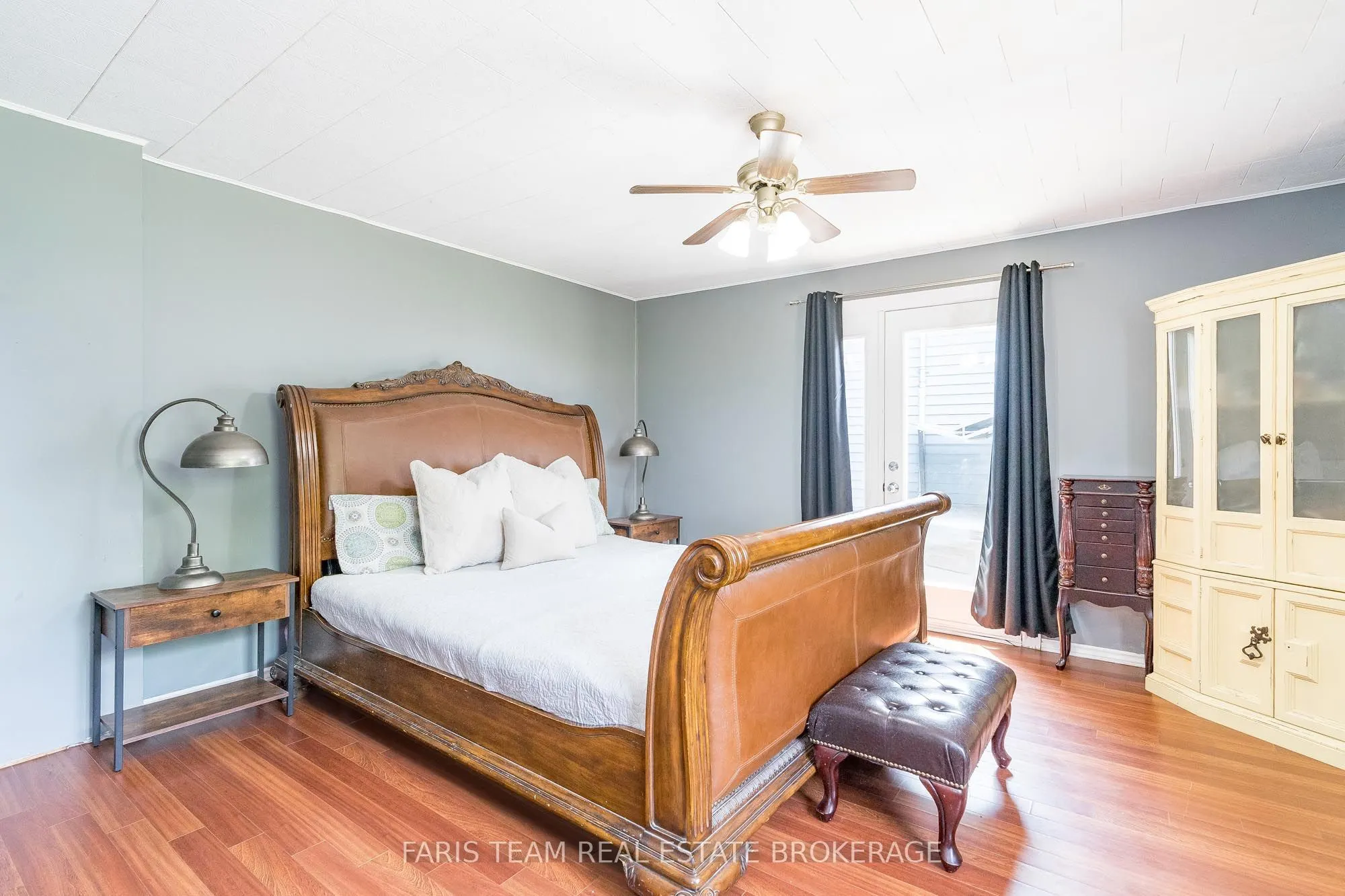 160 Lafontaine Road W