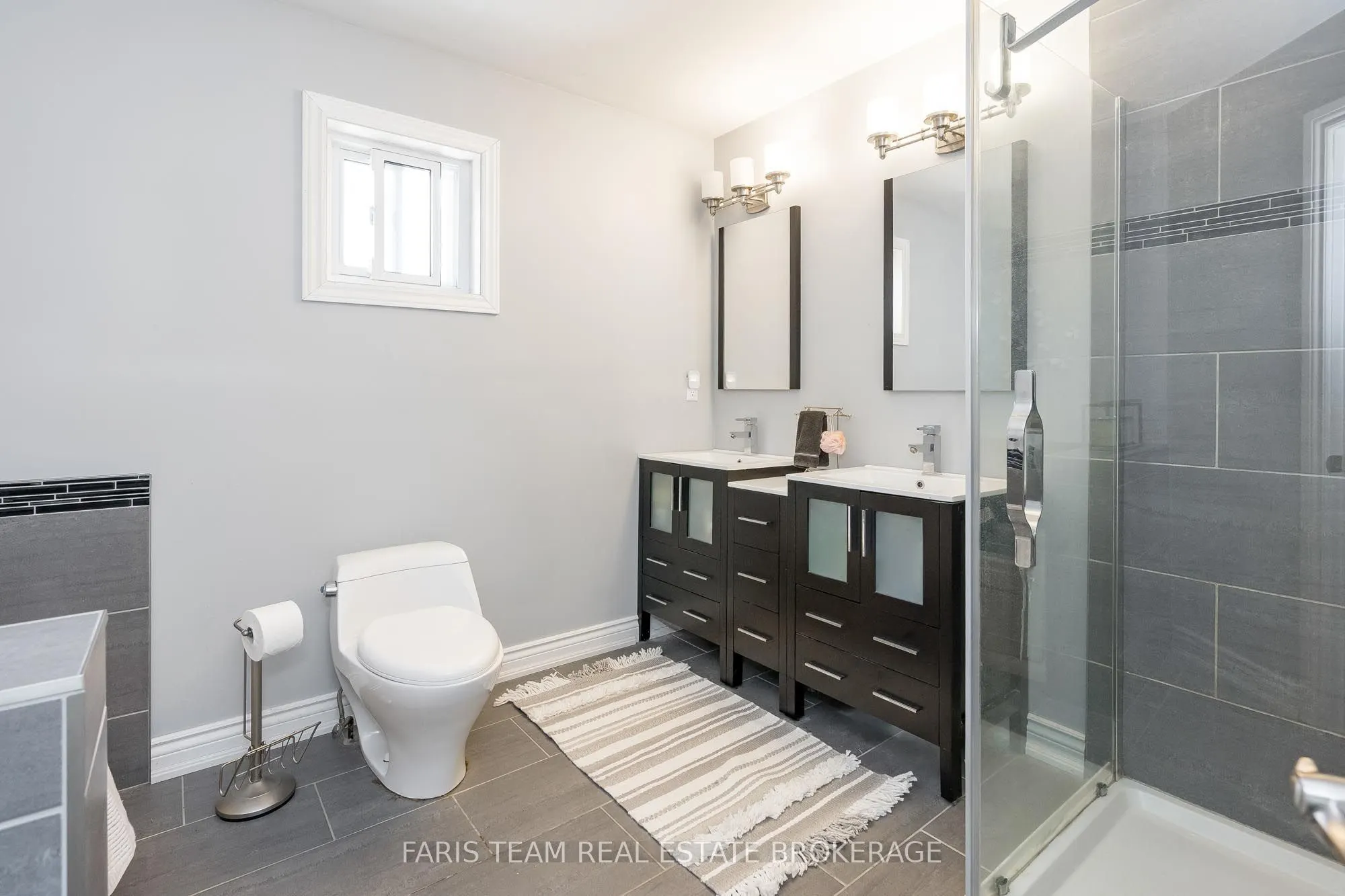 142 Livingstone Street W