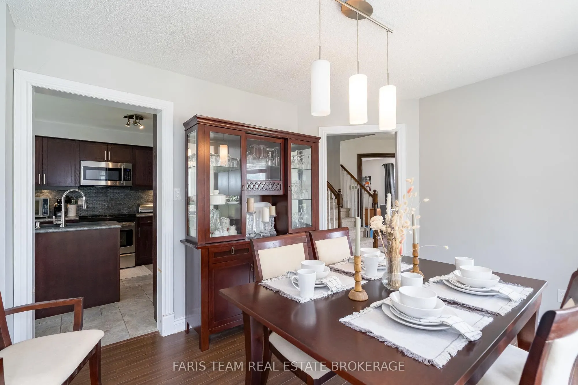 142 Livingstone Street W
