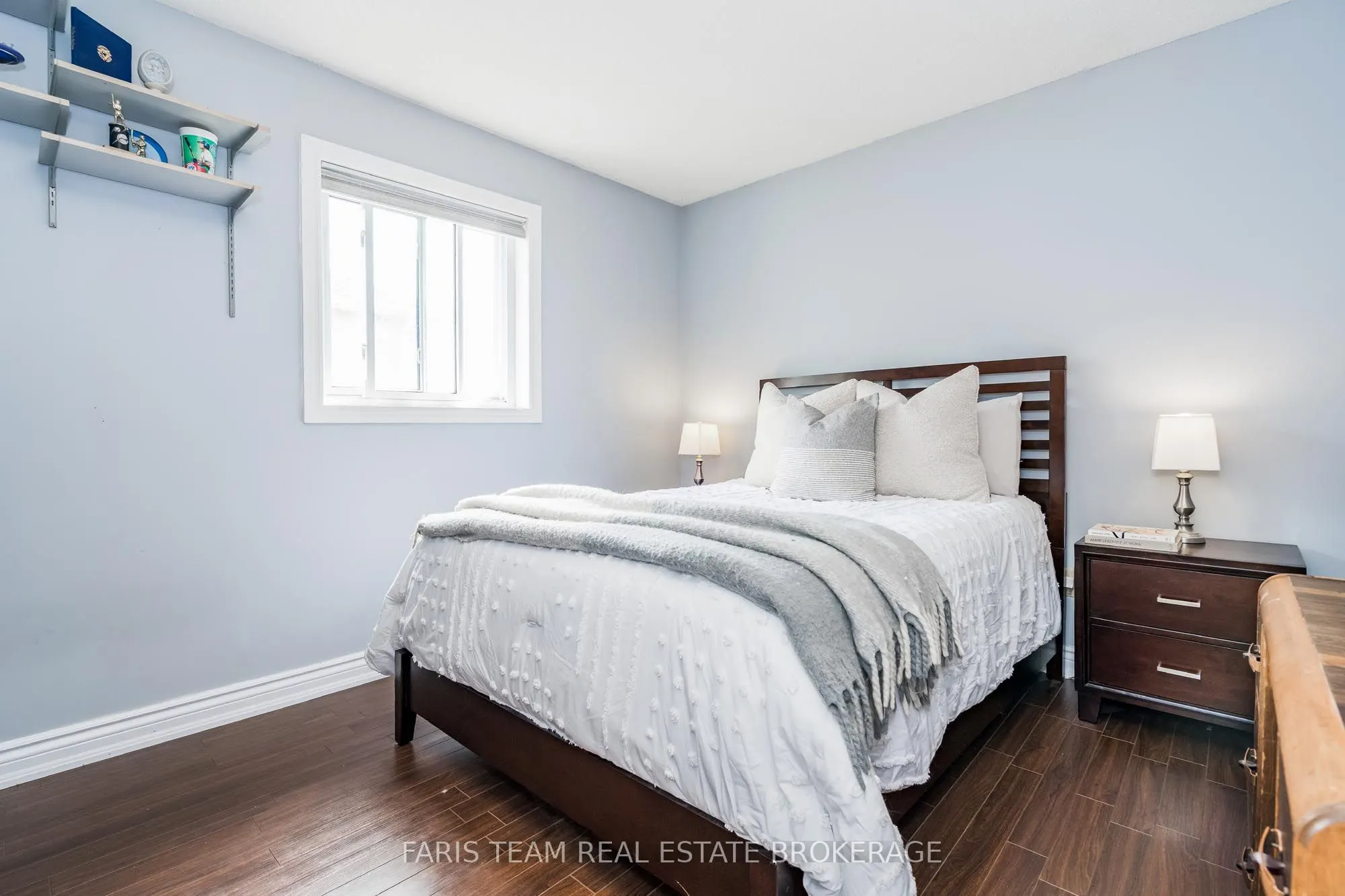 142 Livingstone Street W