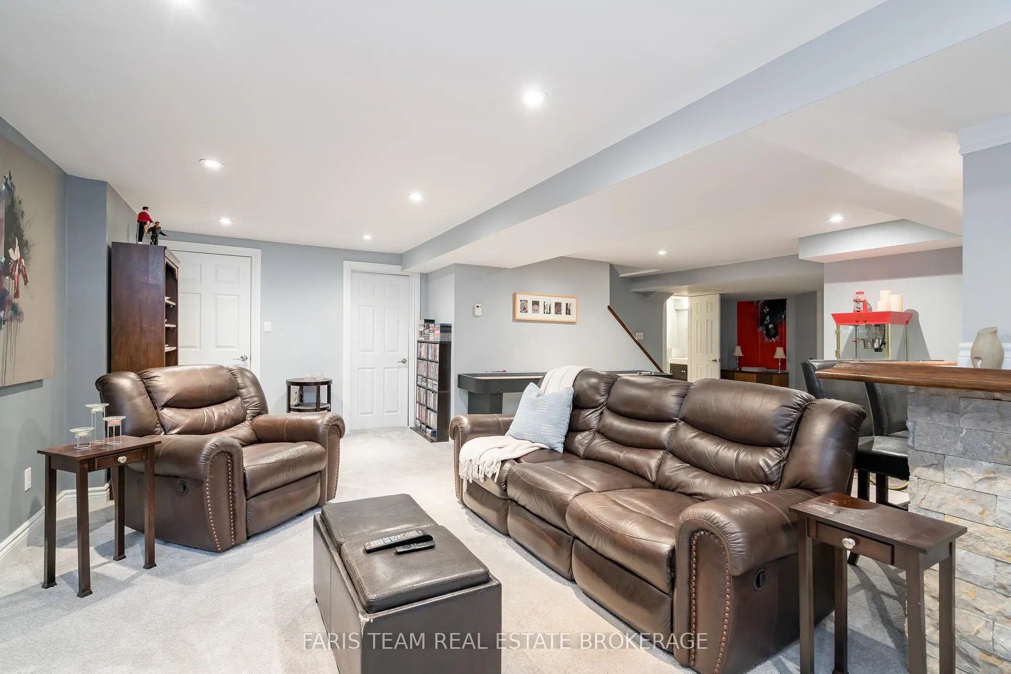142 Livingstone Street W