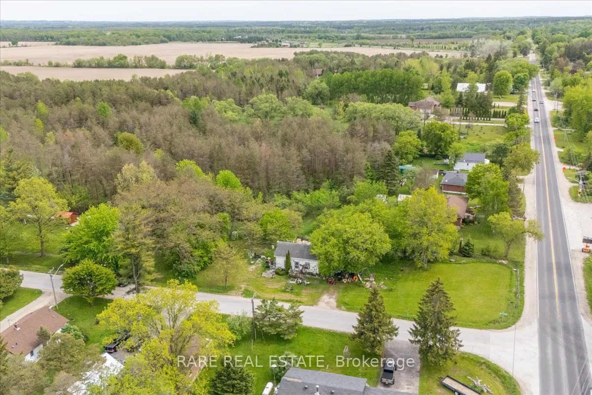 4879 SUNNIDALE CON. 2 Road