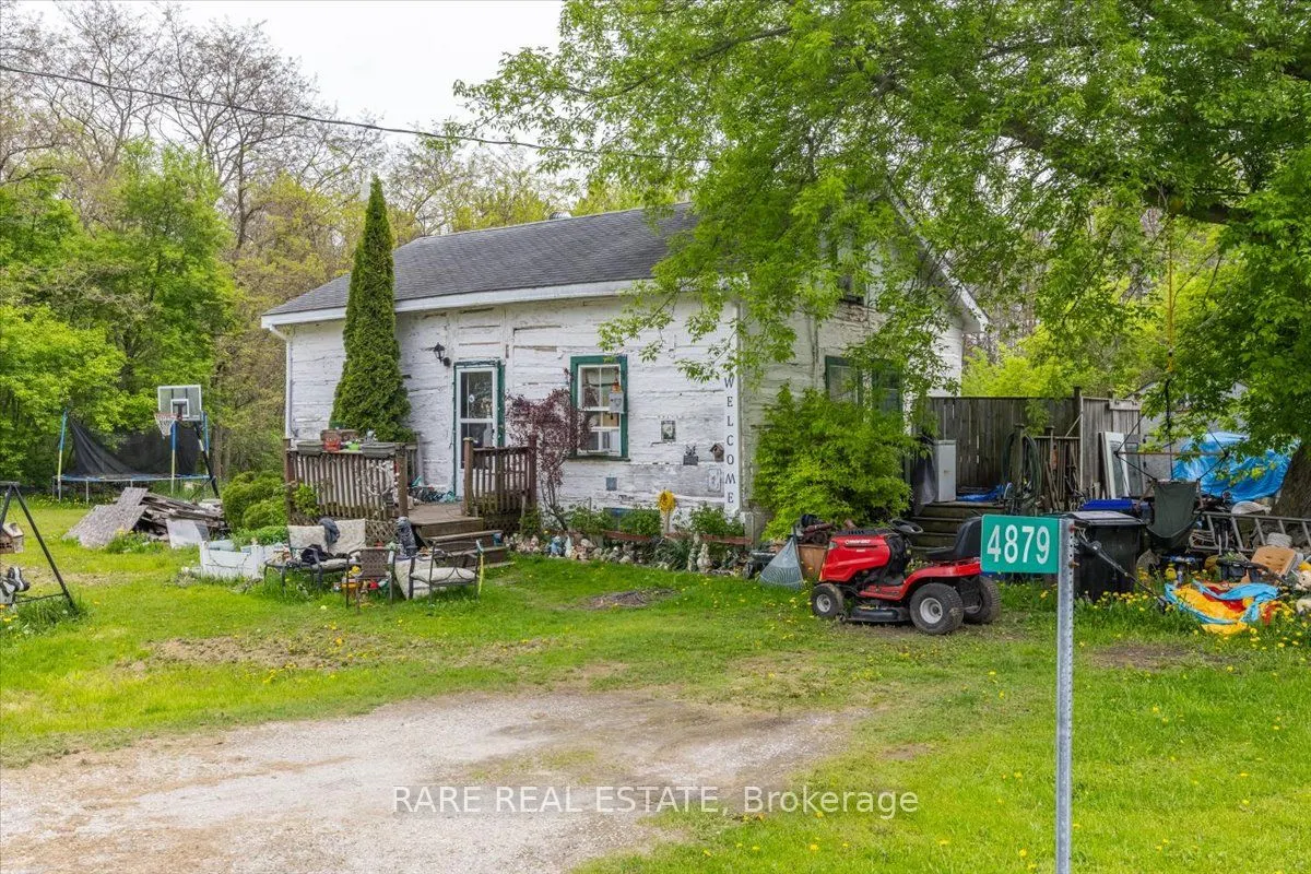 4879 SUNNIDALE CON. 2 Road