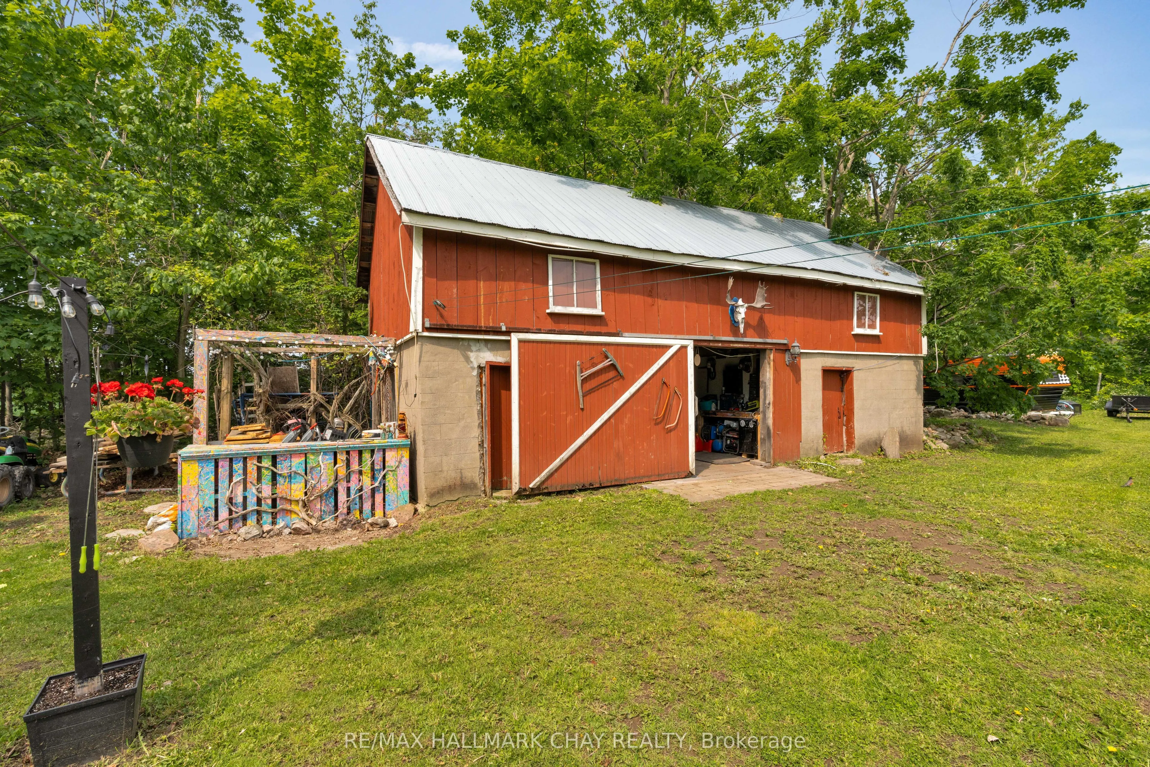 9850 Highway 12