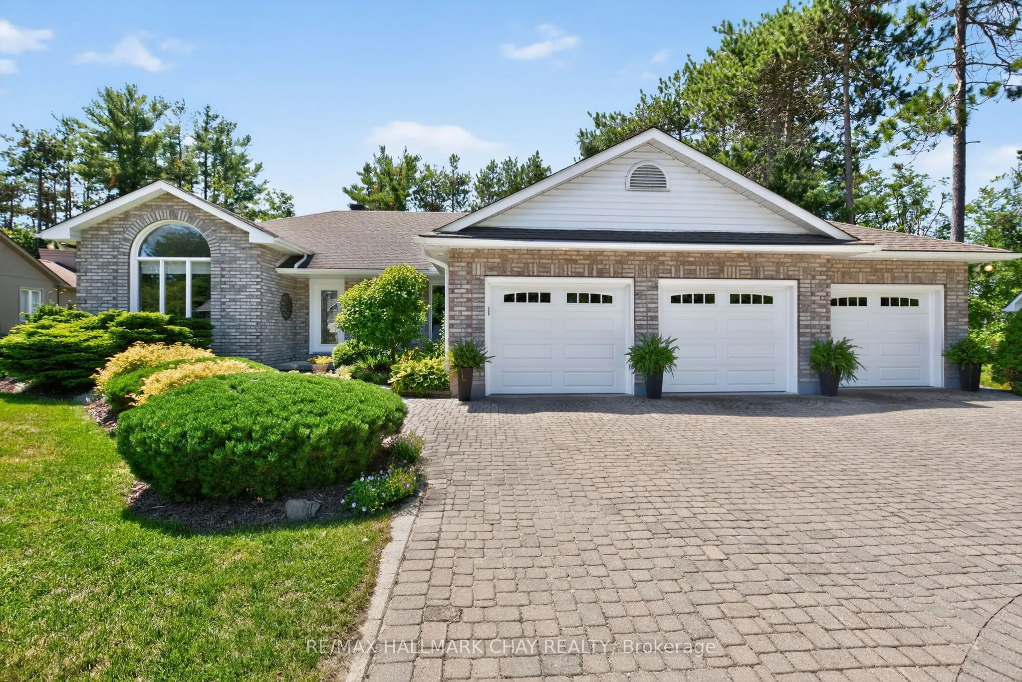 49 Fairway Court