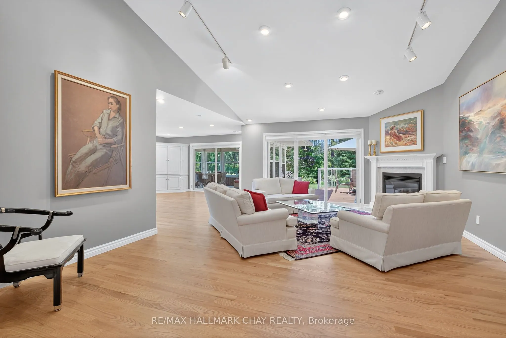 49 Fairway Court