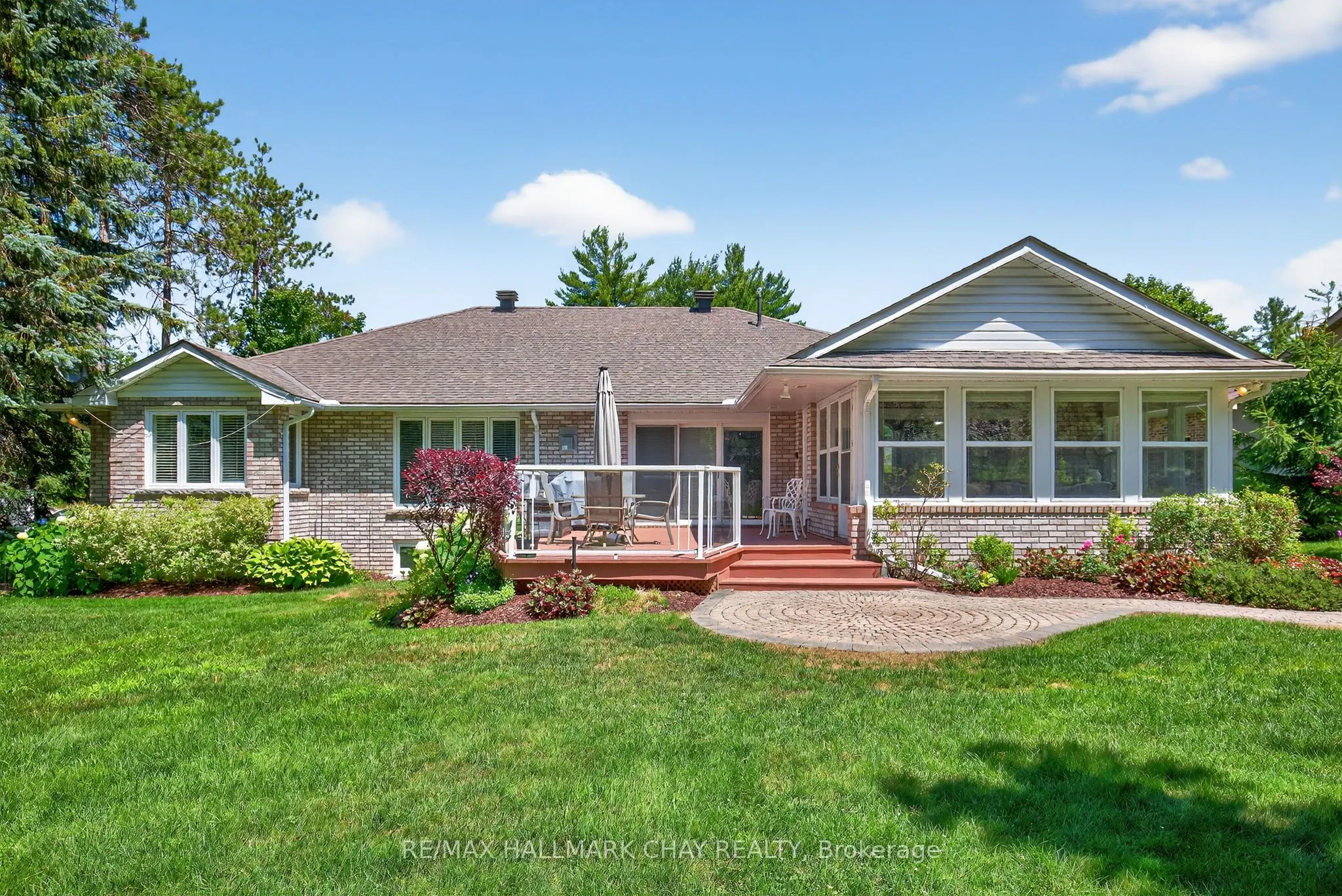 49 Fairway Court