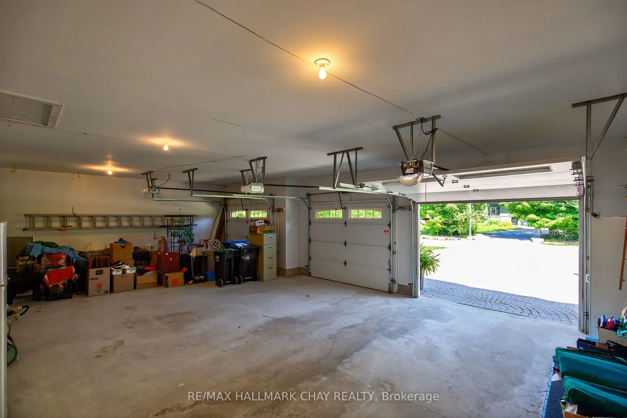 49 Fairway Court