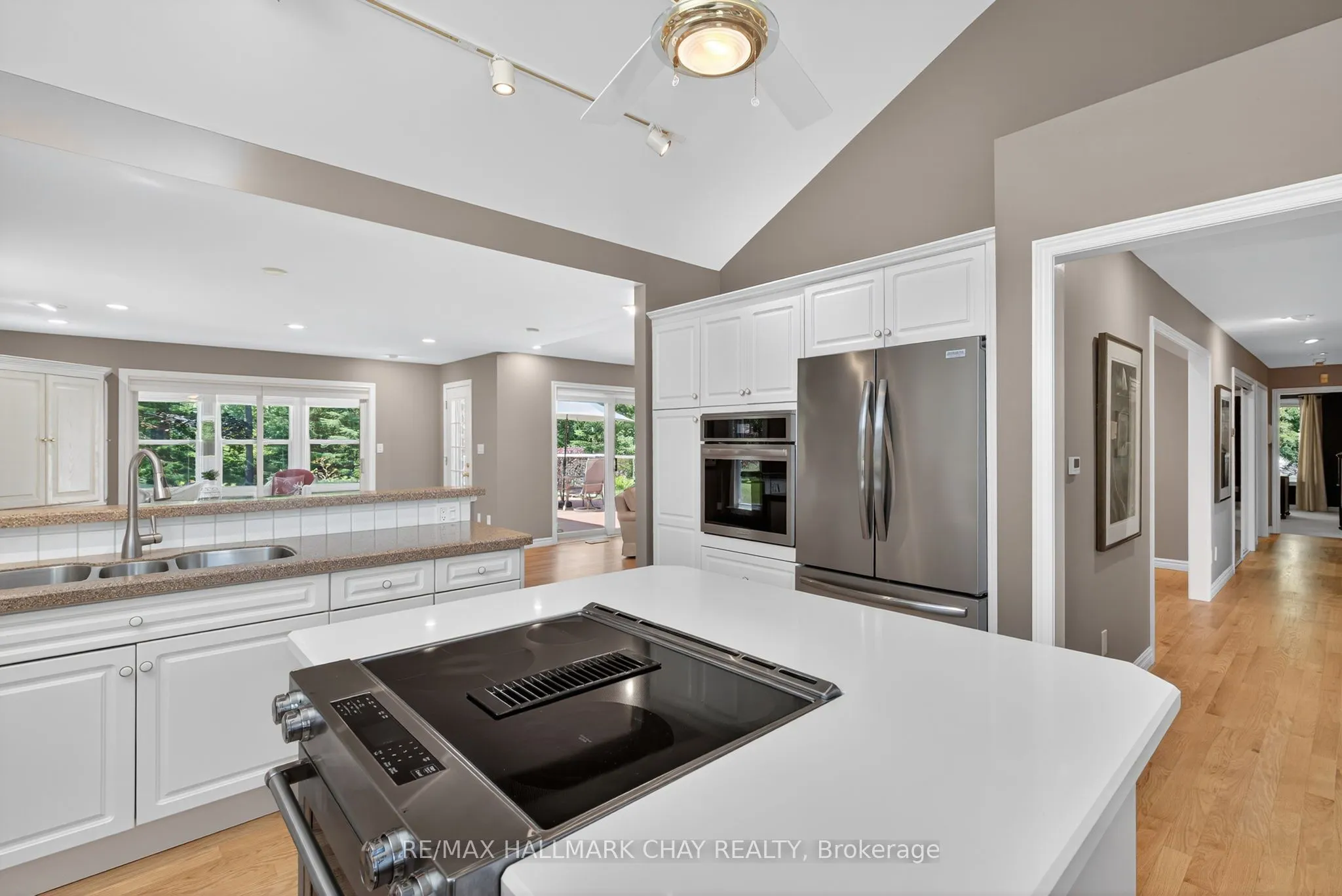 49 Fairway Court