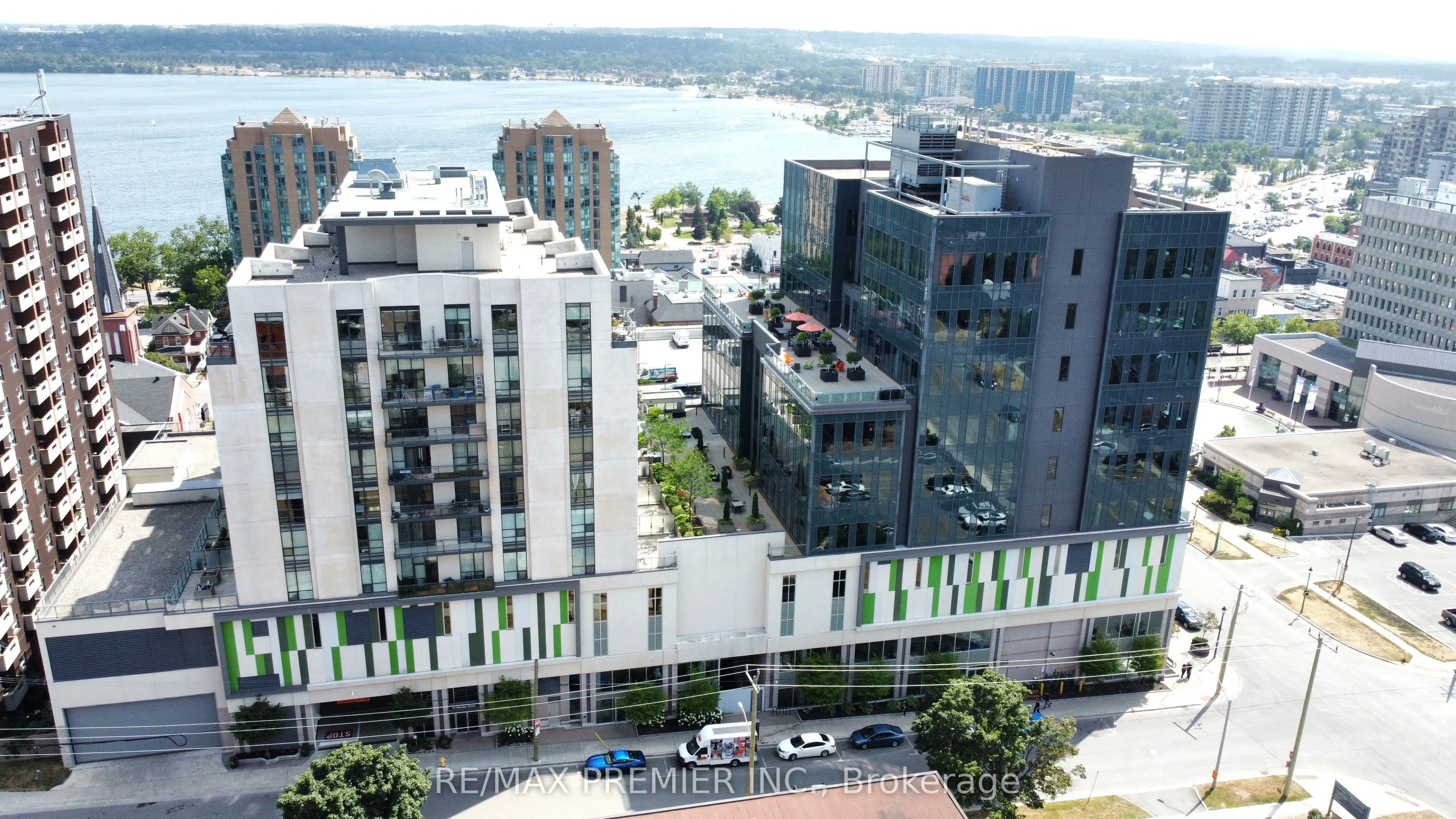111 Worsley Street, #401