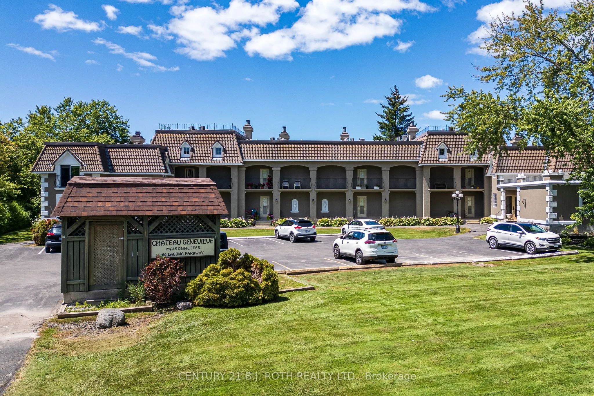 60 Laguna Parkway, #16