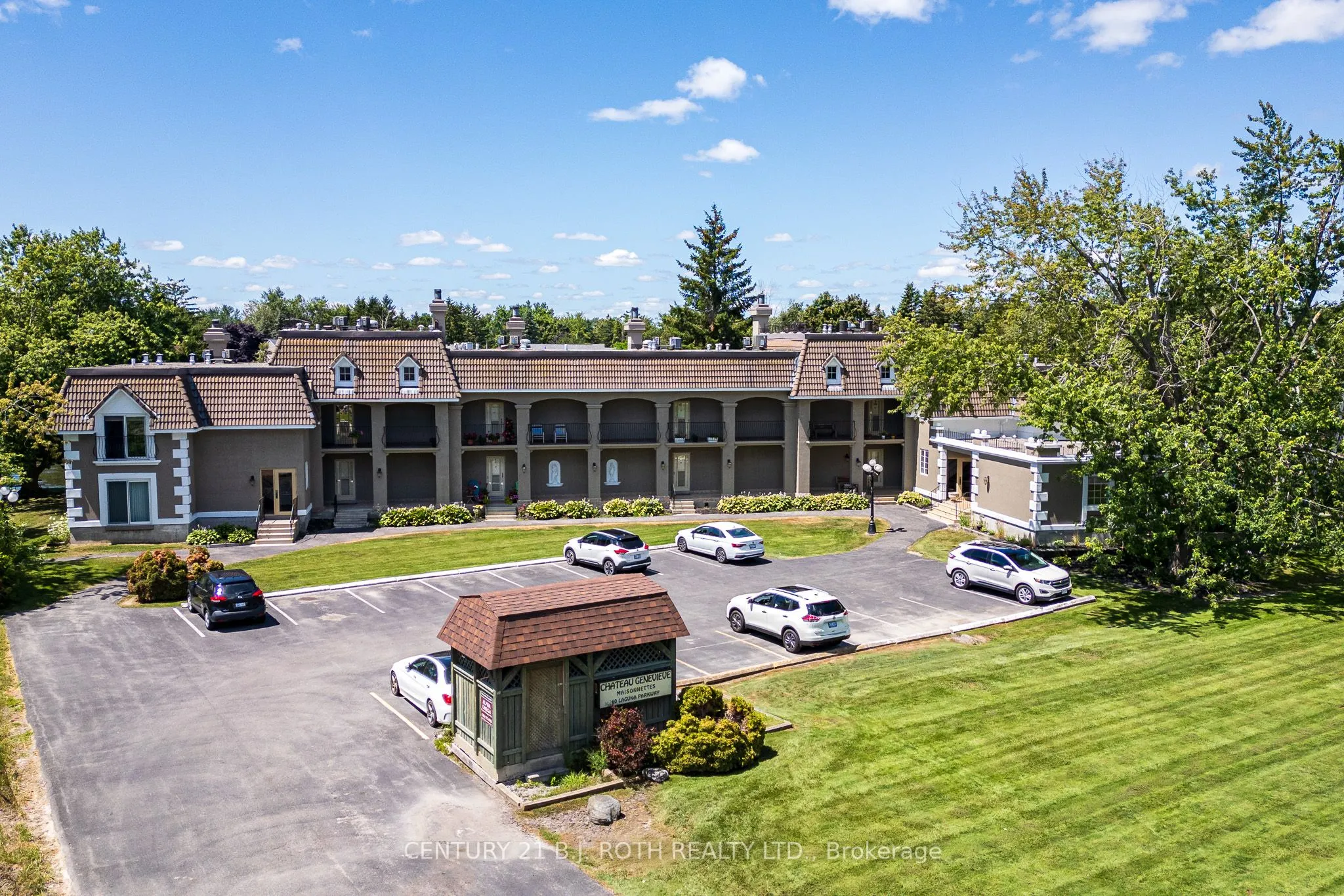 60 Laguna Parkway, #16
