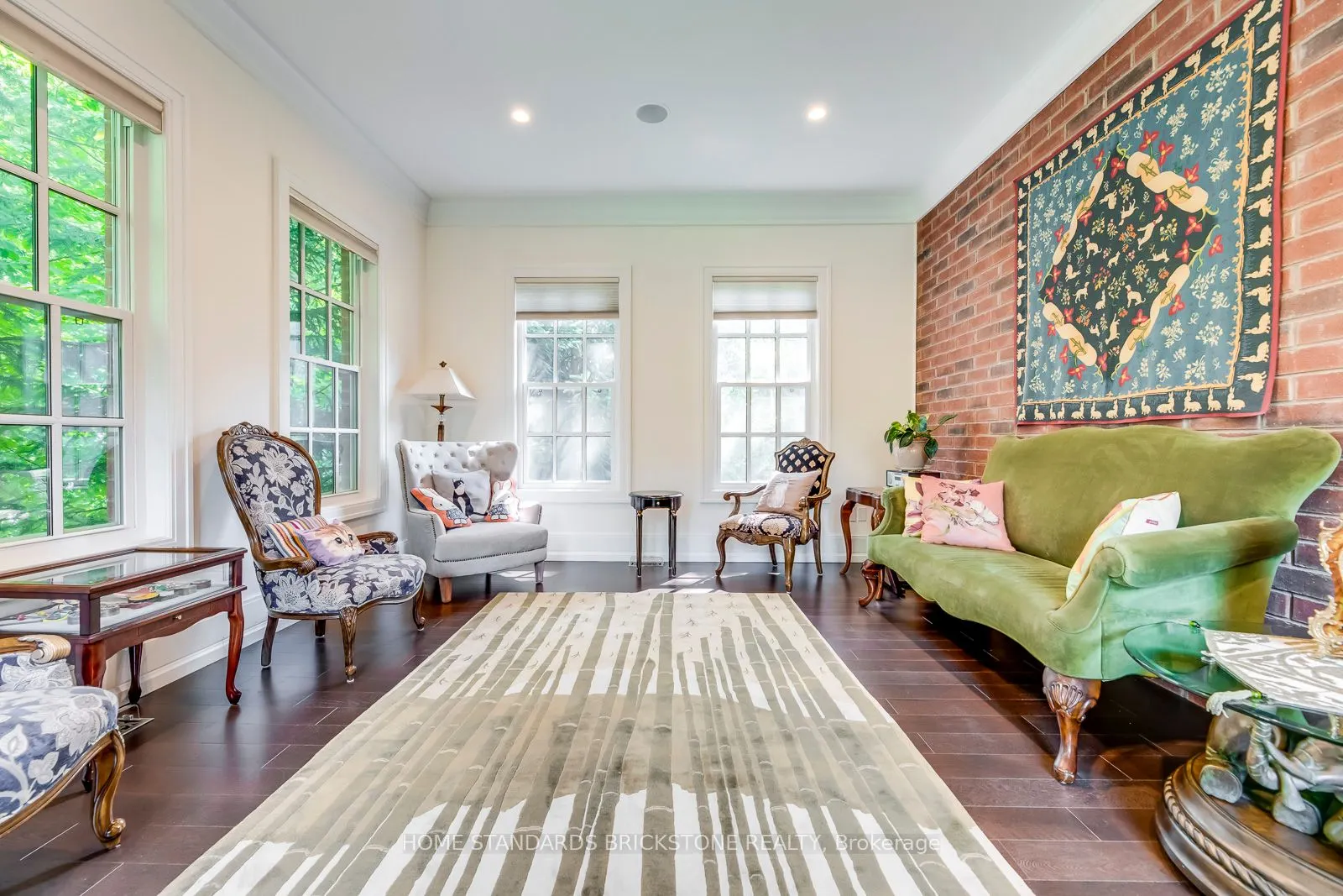 215 Dock Road